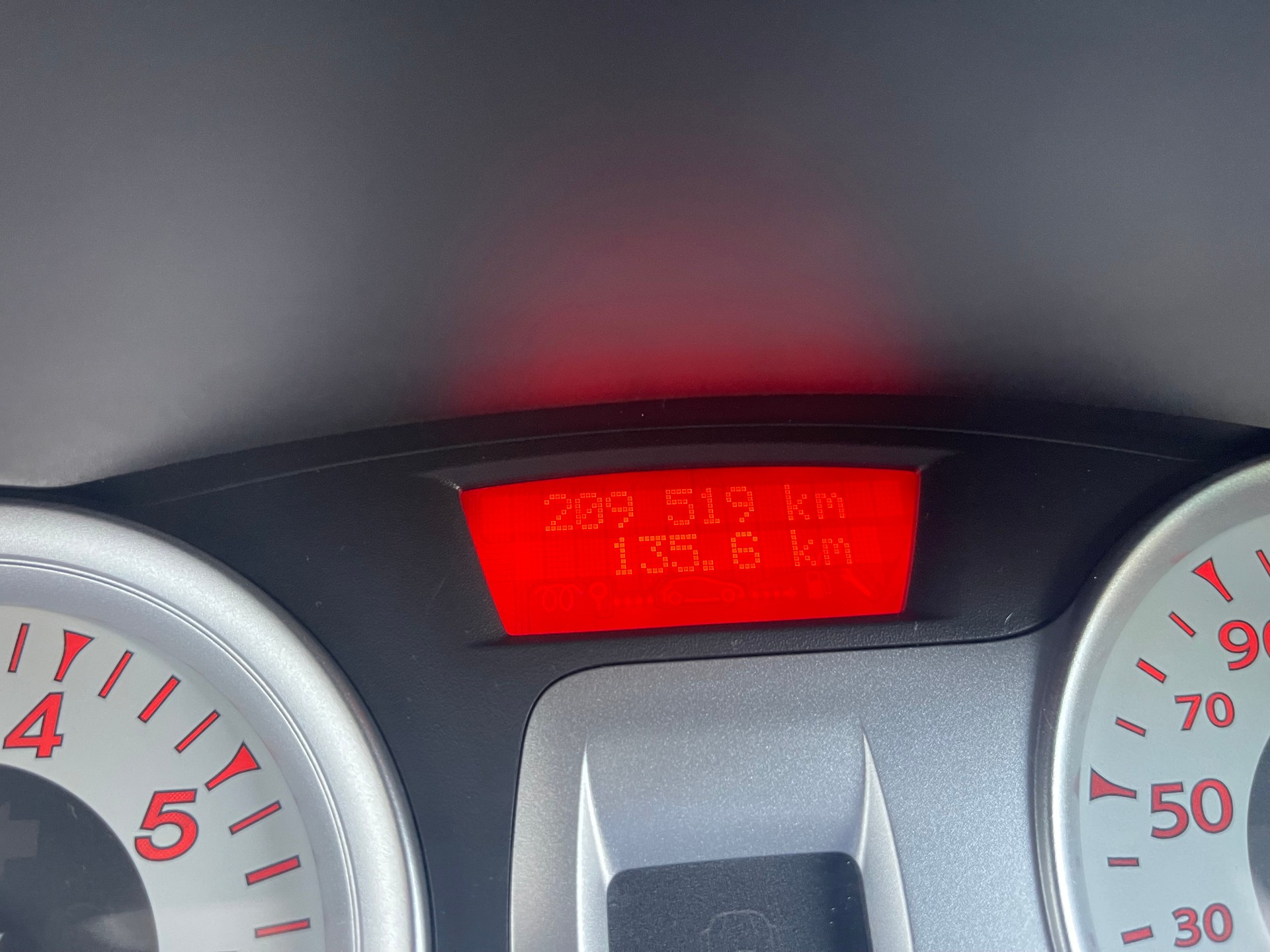 RENAULT Clio 1.2 16V Turbo Expression-image-9