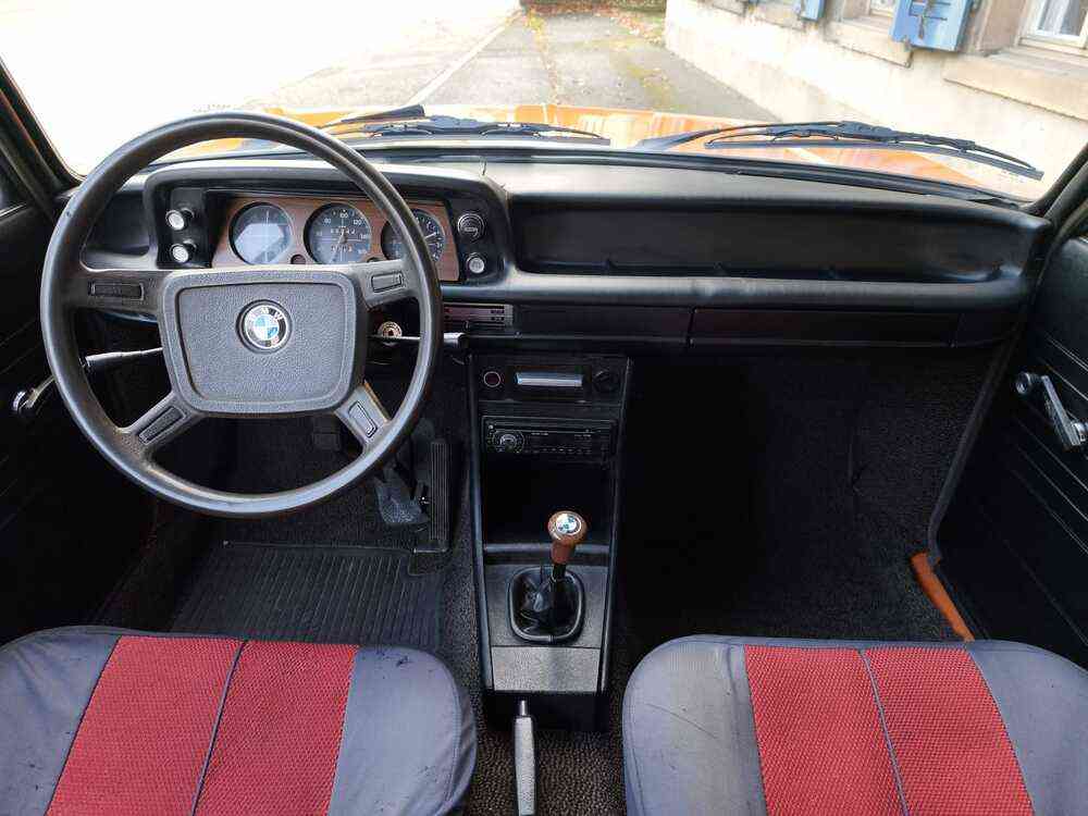 BMW 1502-image-8