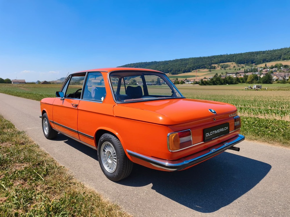 BMW 1502-image-1