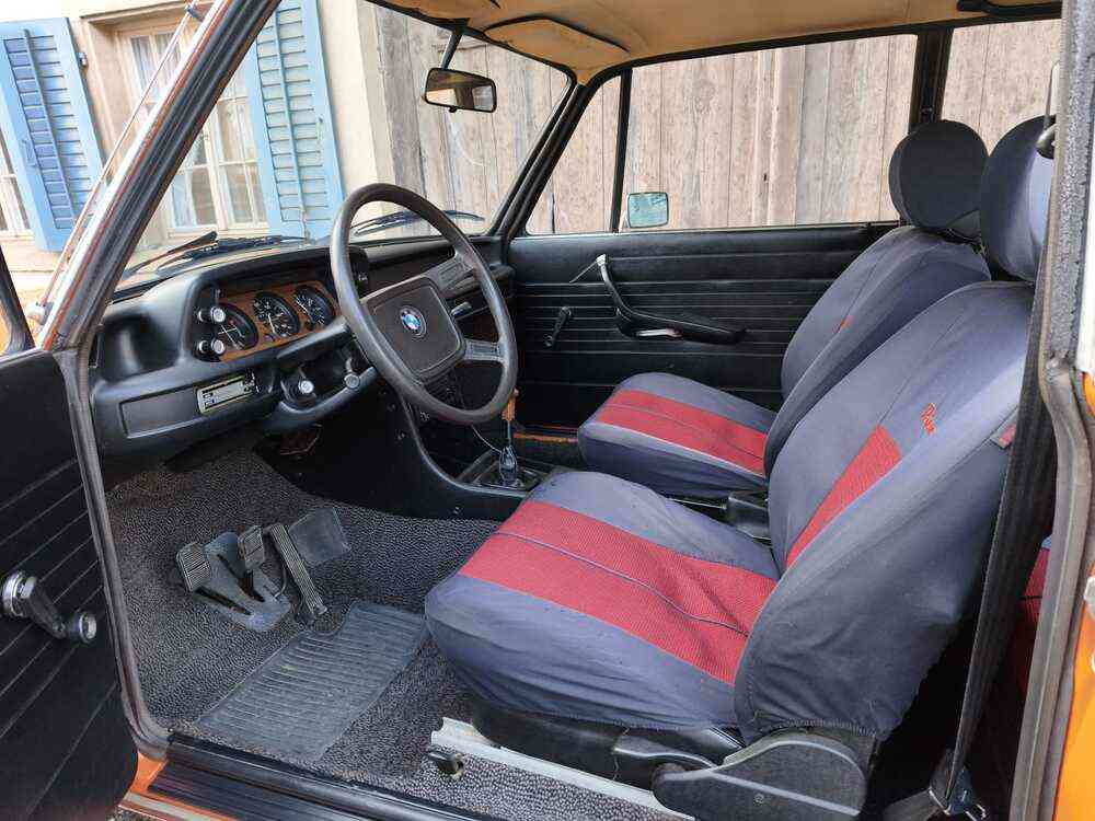 BMW 1502-image-3