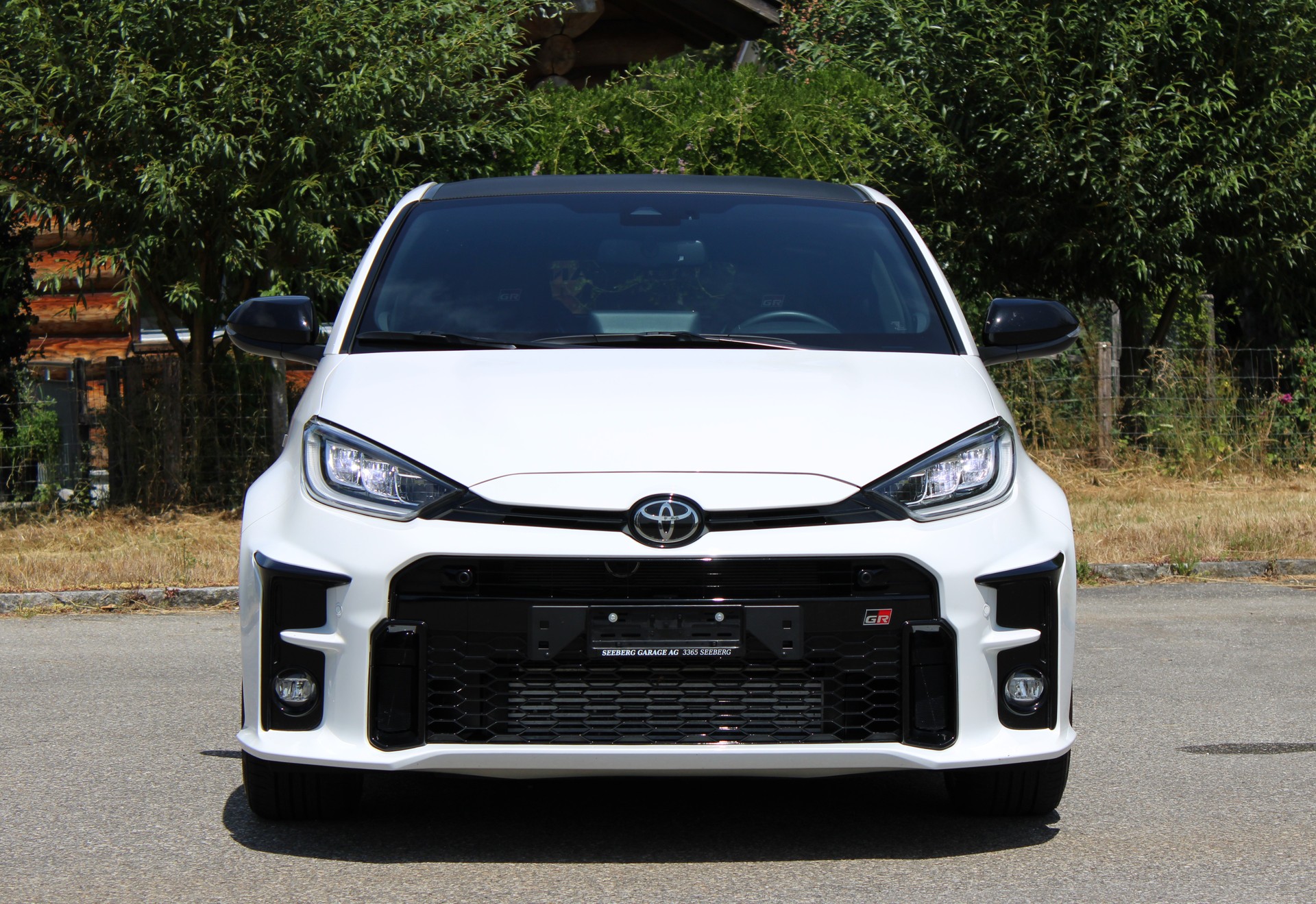 TOYOTA Yaris 1.6 GR Sport-image-3