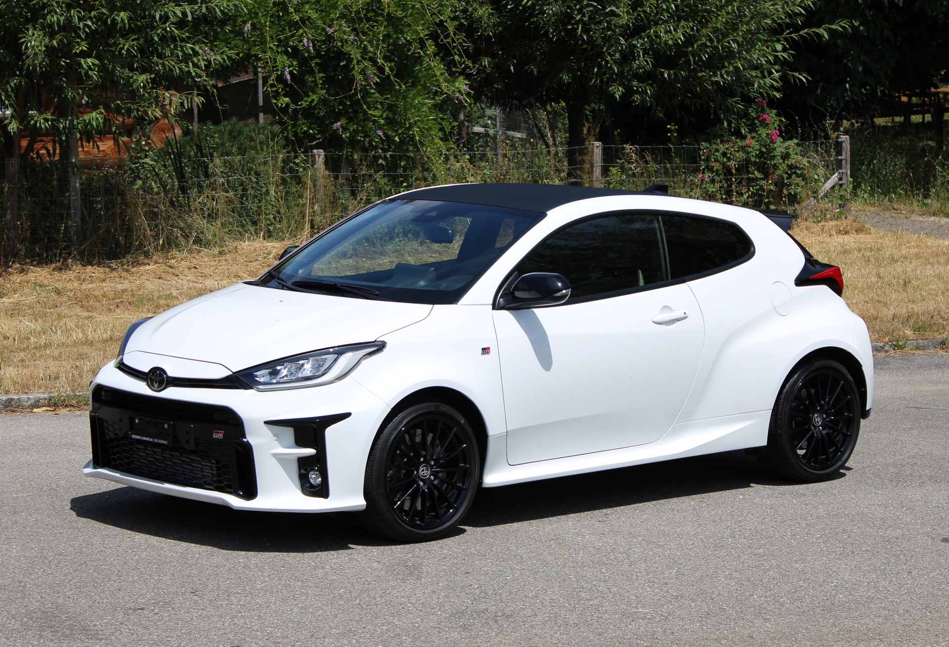 TOYOTA Yaris 1.6 GR Sport-image-0