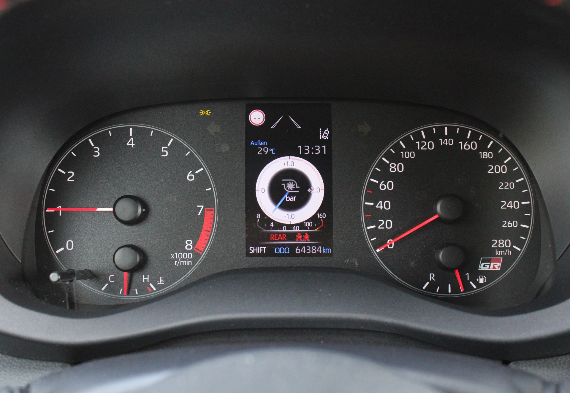 TOYOTA Yaris 1.6 GR Sport-image-15