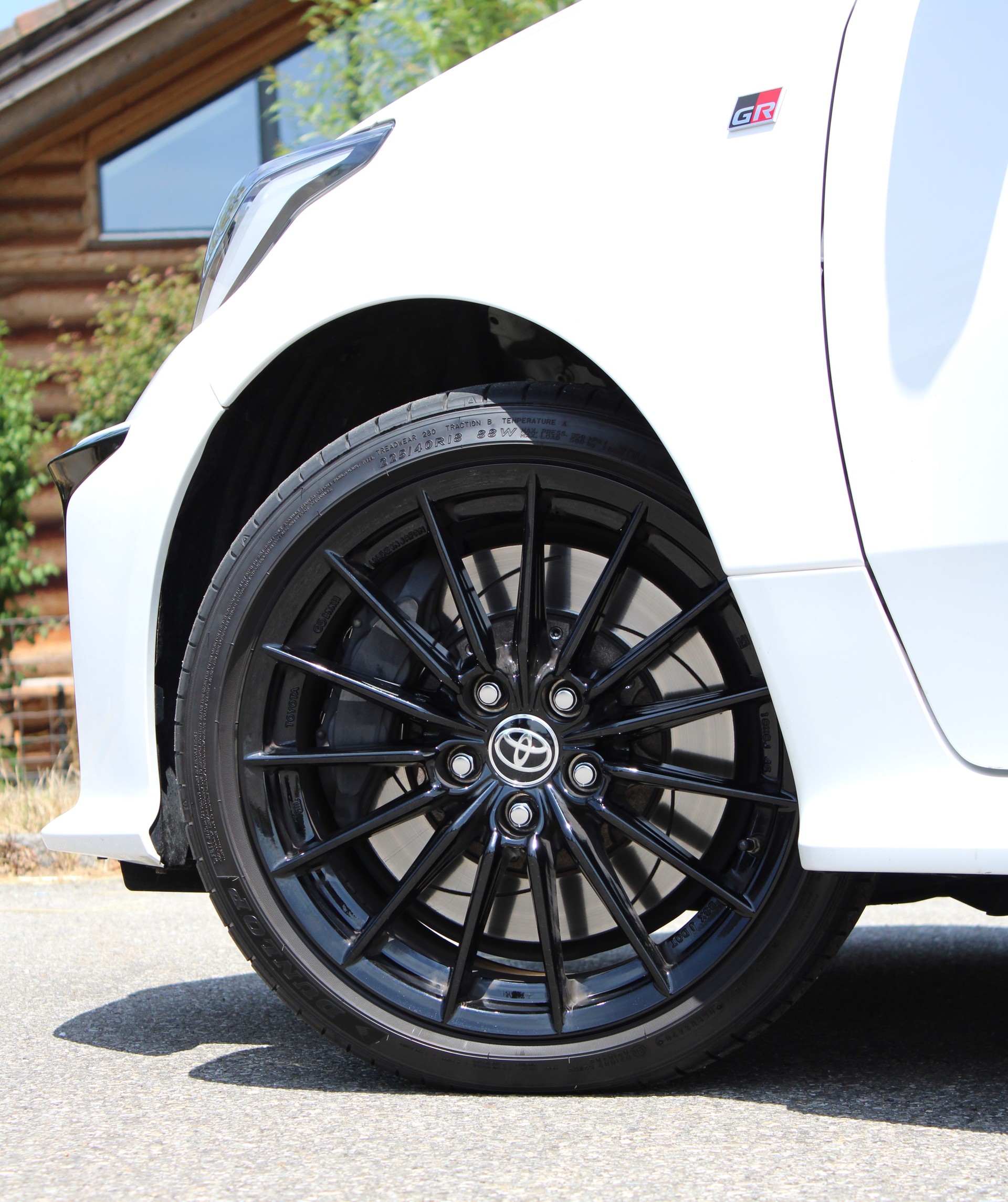 TOYOTA Yaris 1.6 GR Sport-image-9