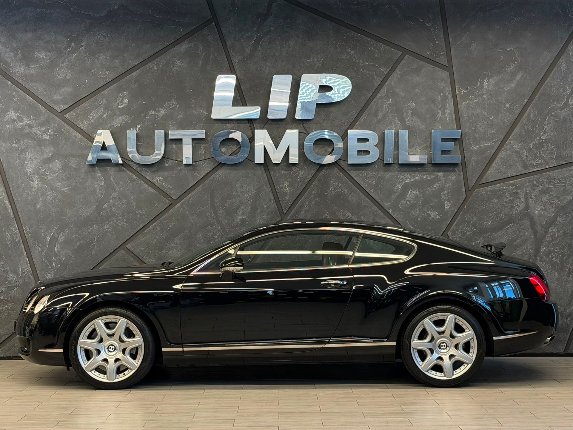 BENTLEY Continental GT 6.0 Mulliner-image-4