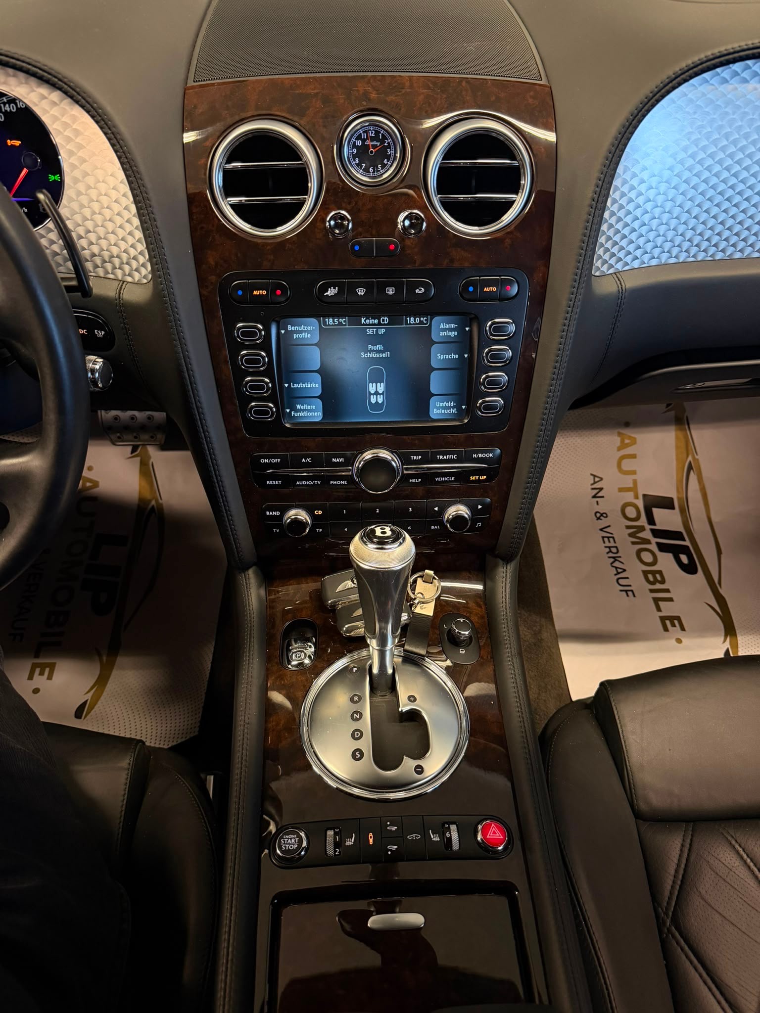 BENTLEY Continental GT 6.0 Mulliner-image-12