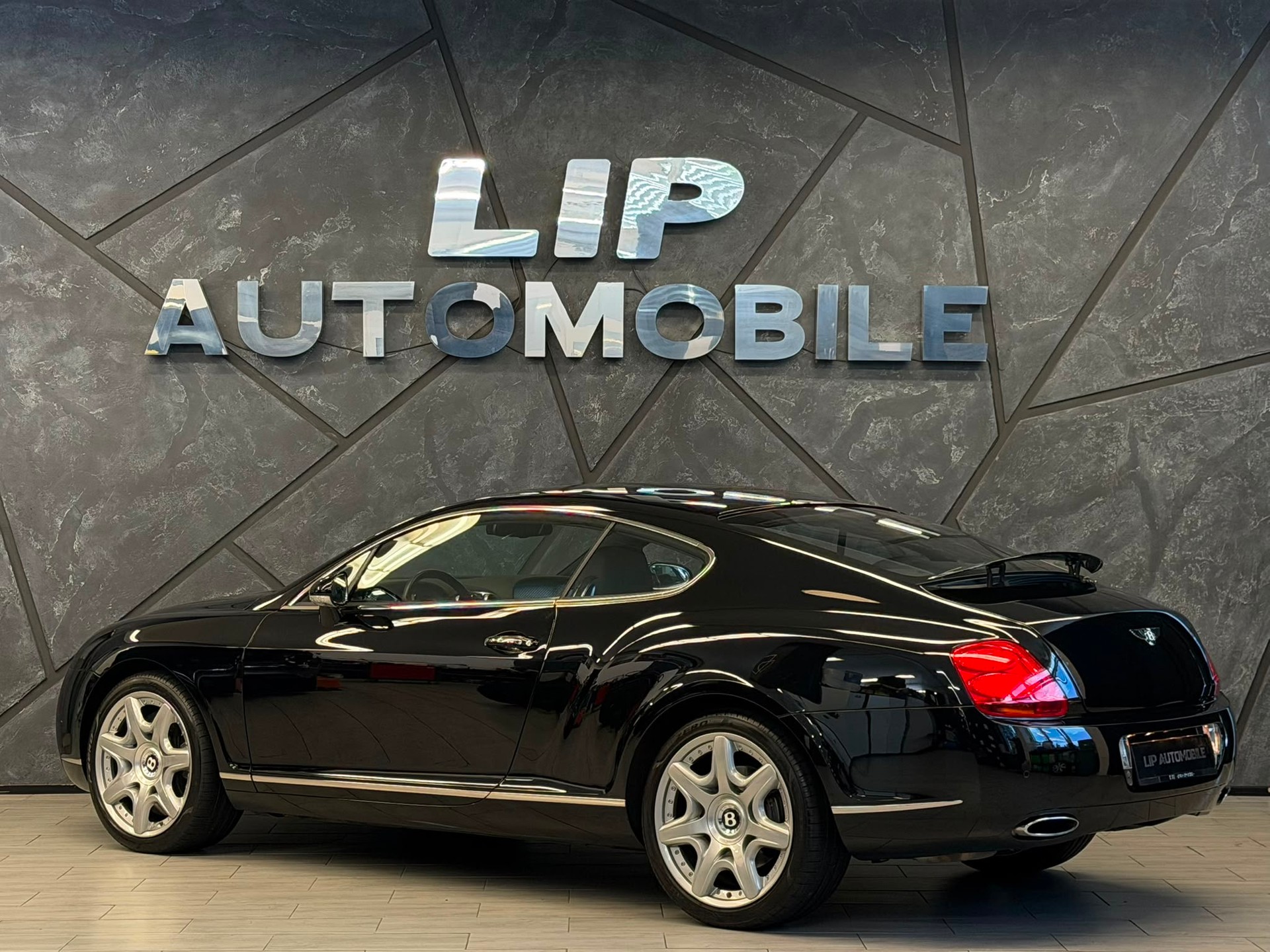 BENTLEY Continental GT 6.0 Mulliner-image-7