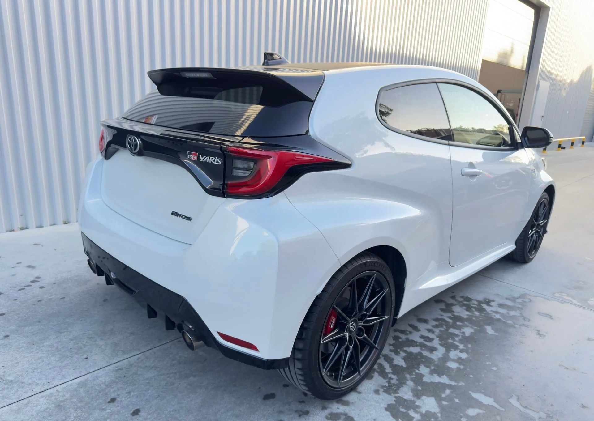 TOYOTA 1.6 Turbo Sport 4x4-image-2