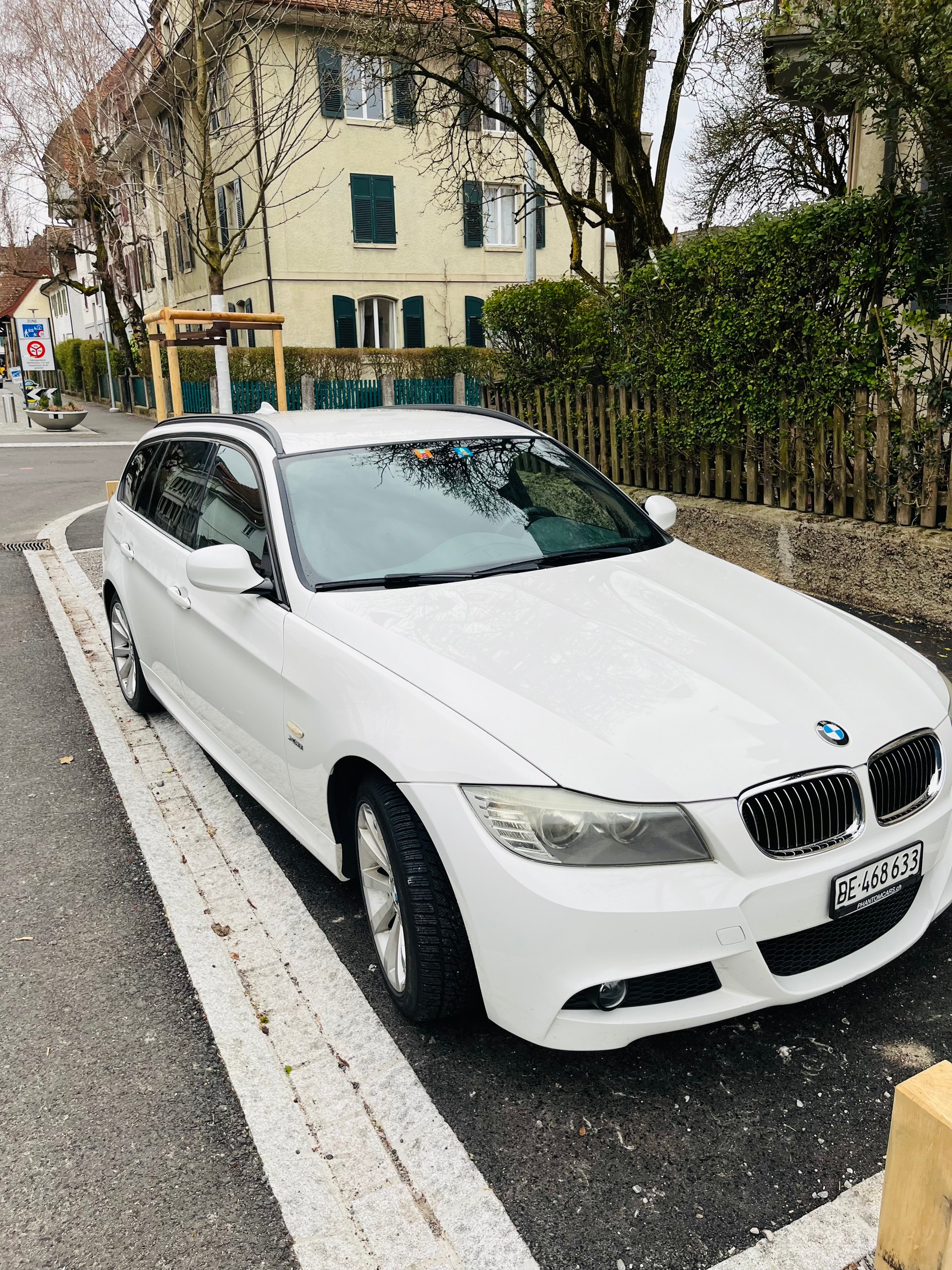 BMW 320d xDrive-image-1