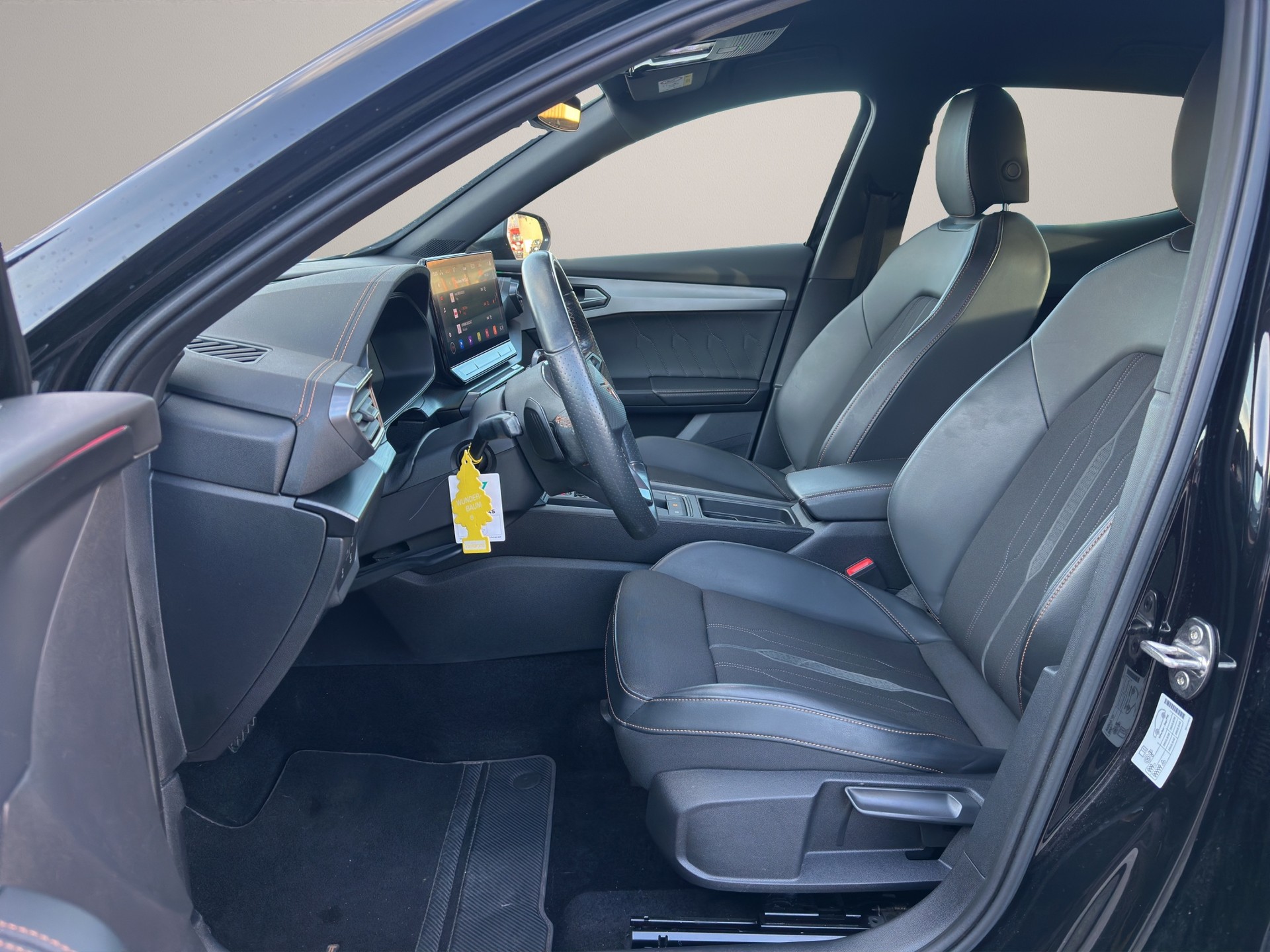 CUPRA Formentor 1.4 e-HYBRID pHEV Allalin DSG-image-8
