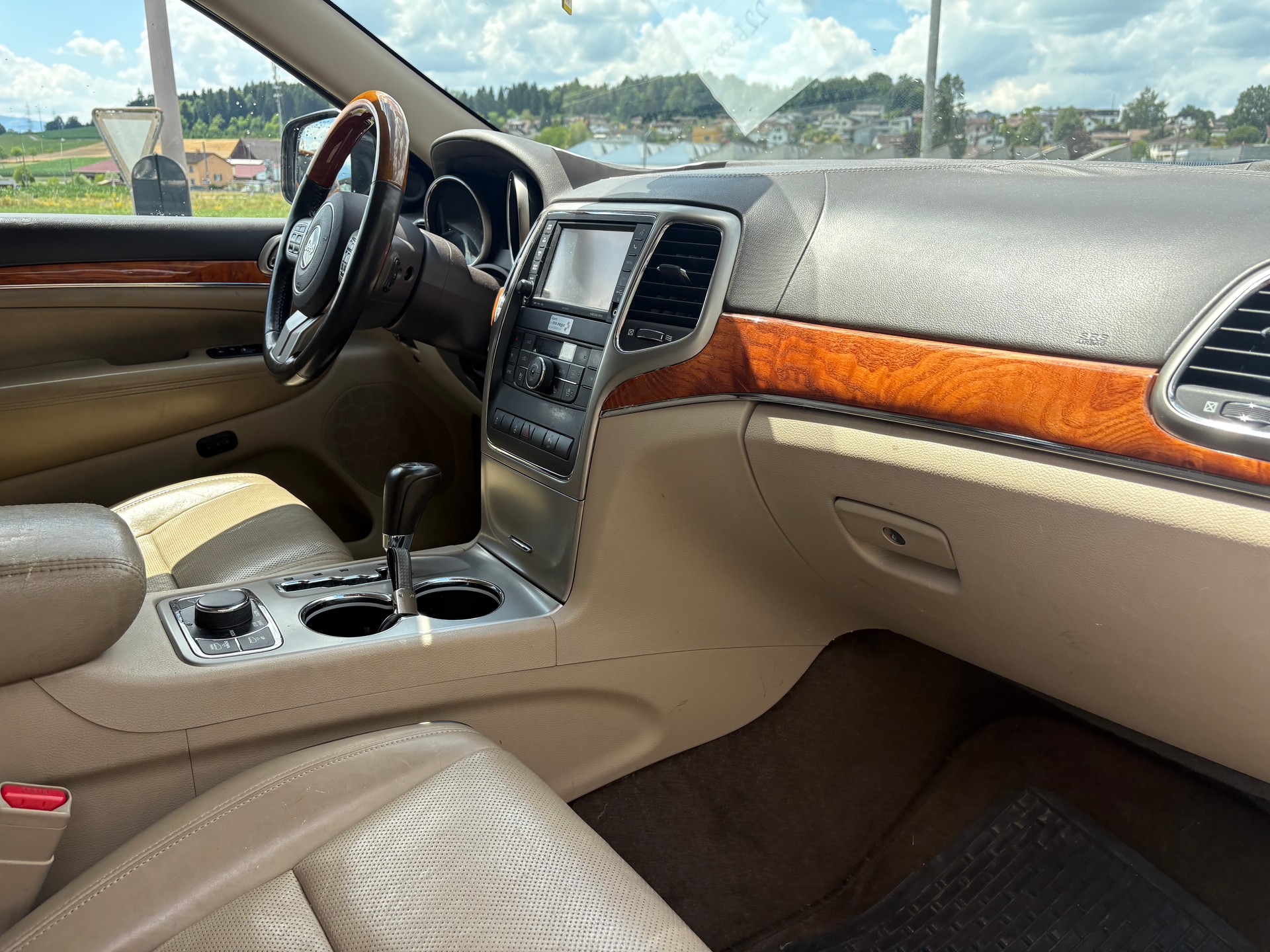 JEEP Grand Cherokee 3.0 CRD Overland Automatic-image-11