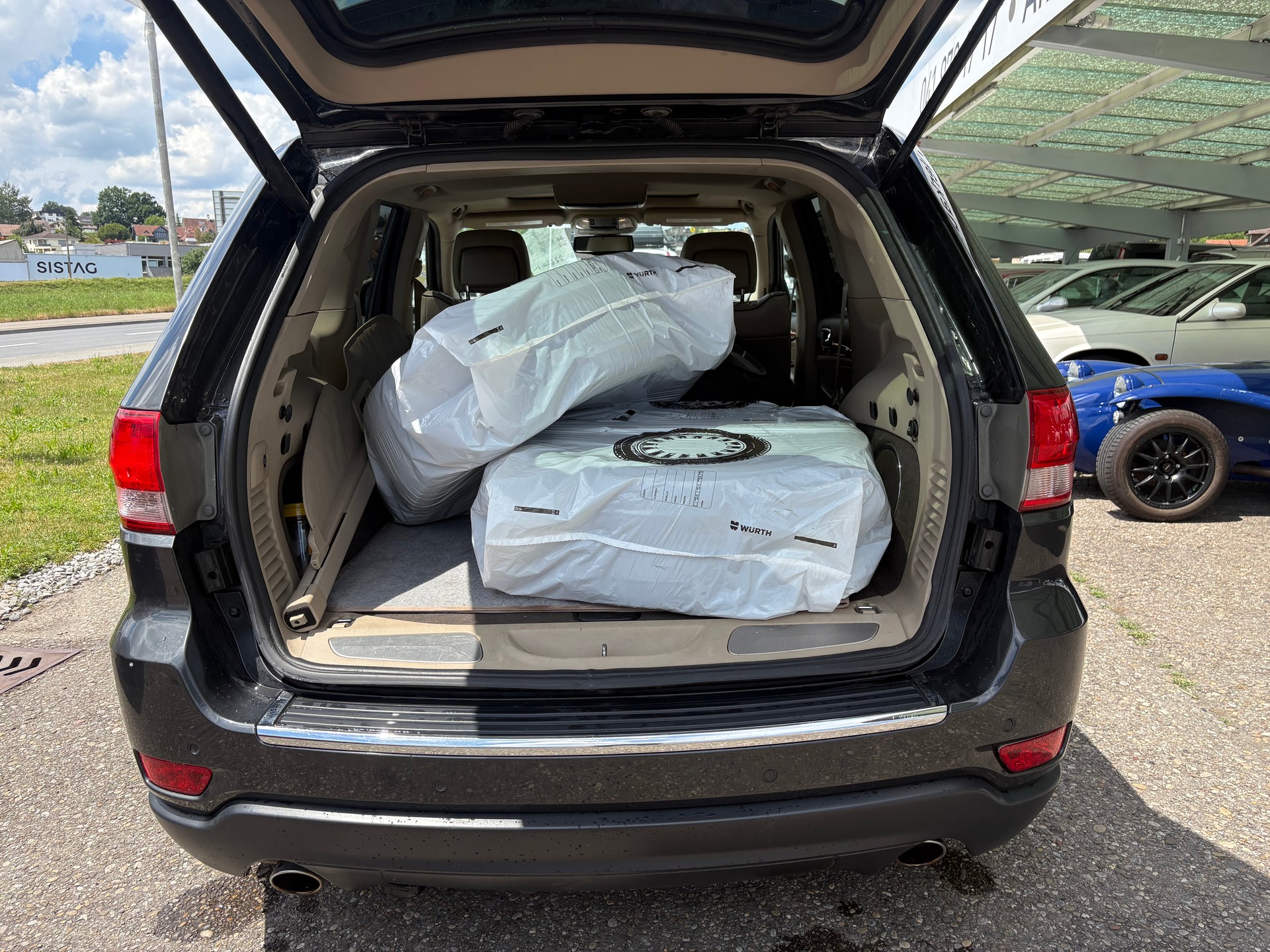 JEEP Grand Cherokee 3.0 CRD Overland Automatic-image-8