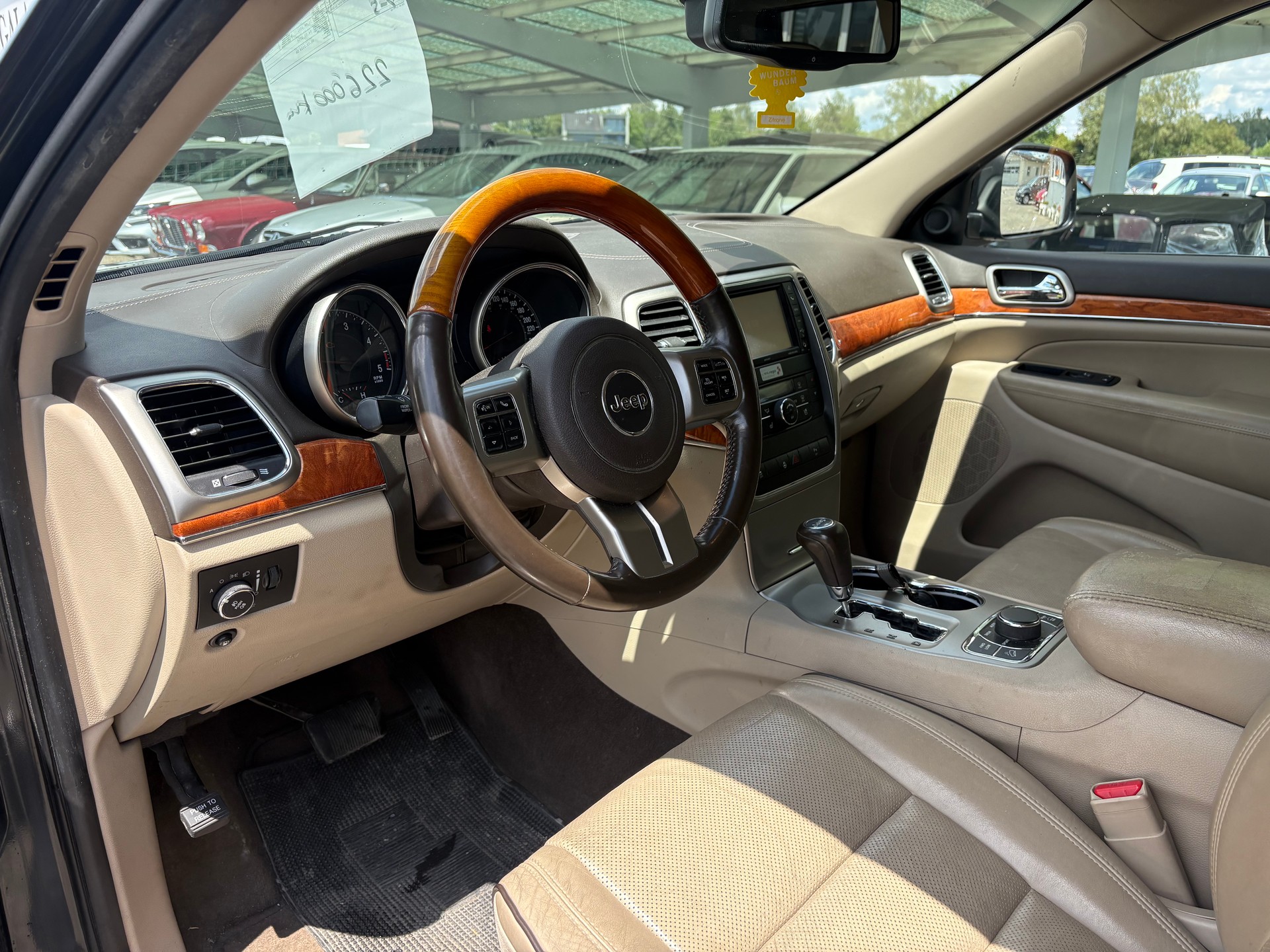JEEP Grand Cherokee 3.0 CRD Overland Automatic-image-6