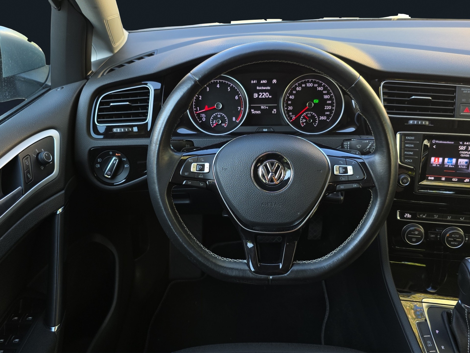 VW Golf 1.2 TSI Cup DSG-image-11