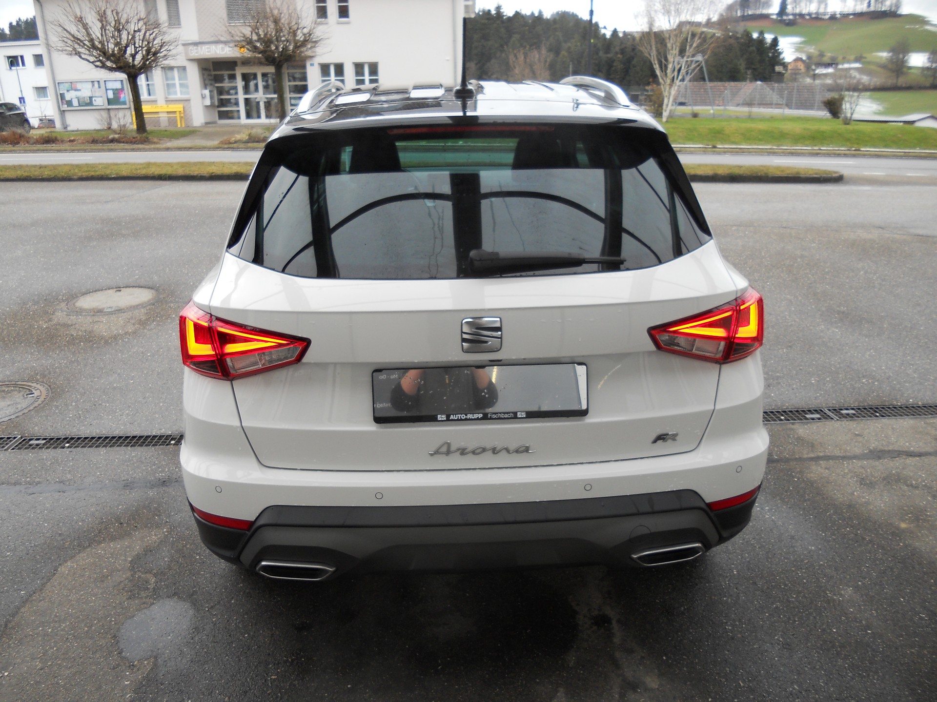SEAT Arona 1.0 TSI Eco FR DSG-image-3