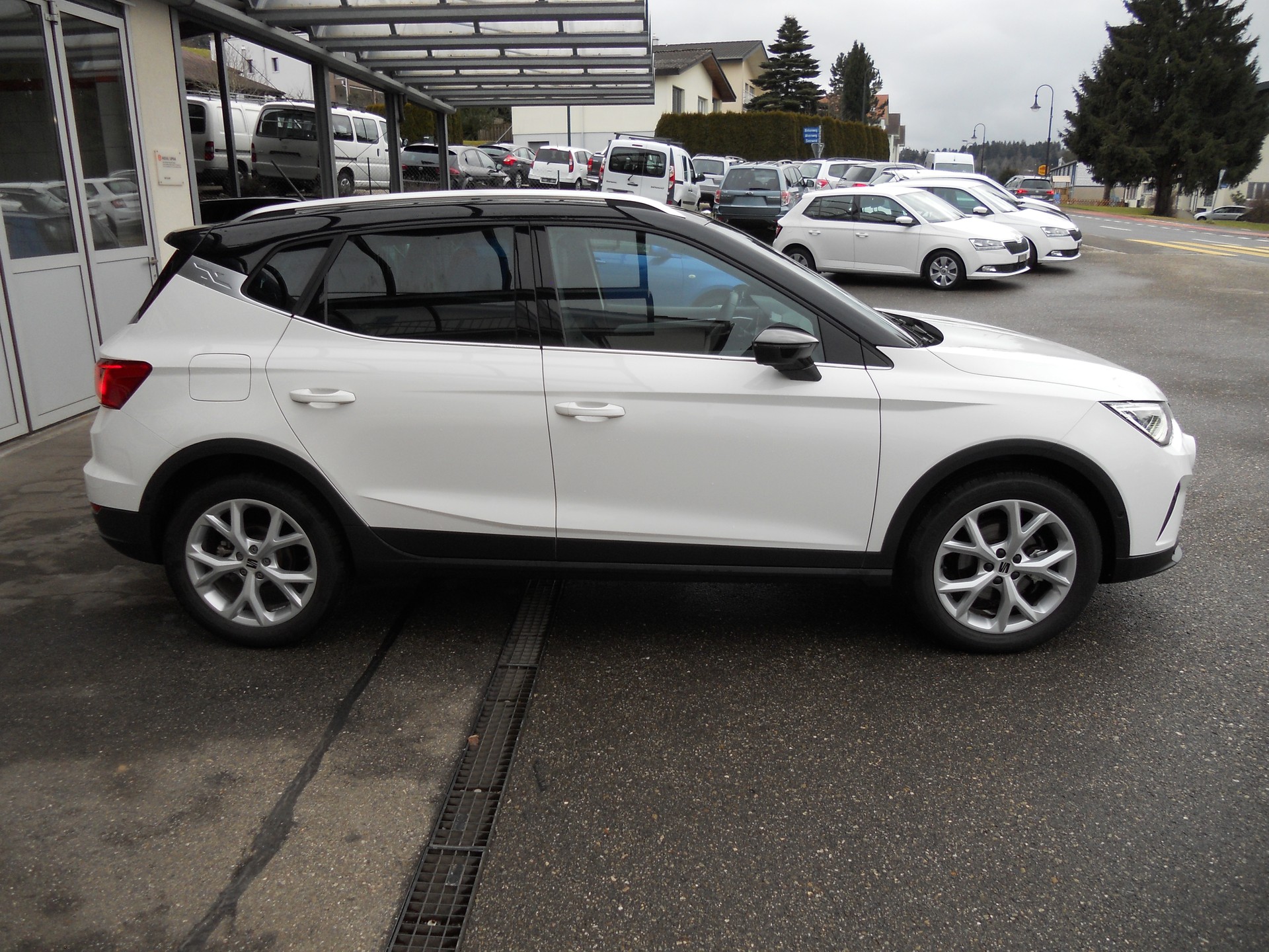 SEAT Arona 1.0 TSI Eco FR DSG-image-5