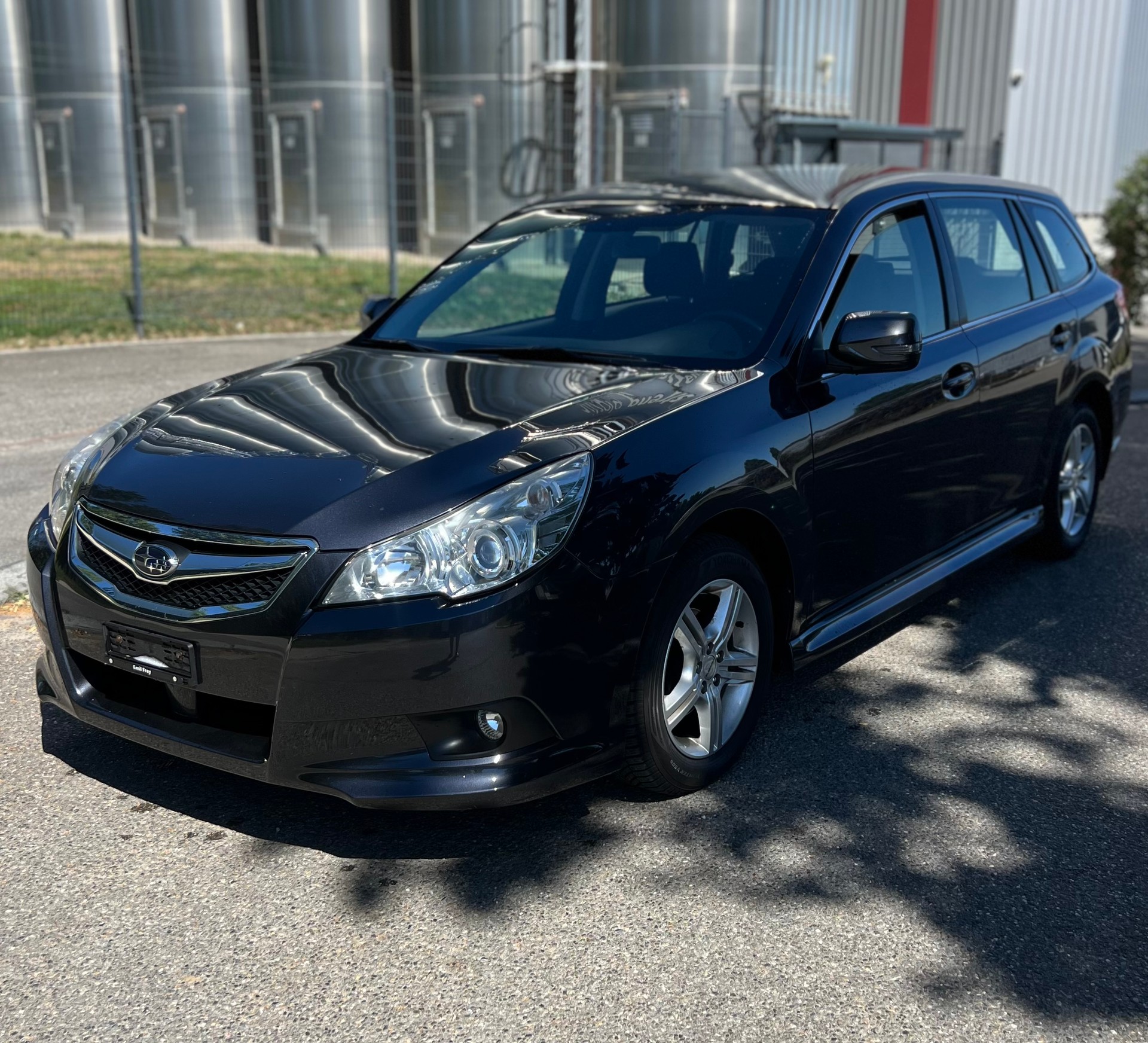 SUBARU Legacy 2.0i Limited AWD Lineartronic-image-1