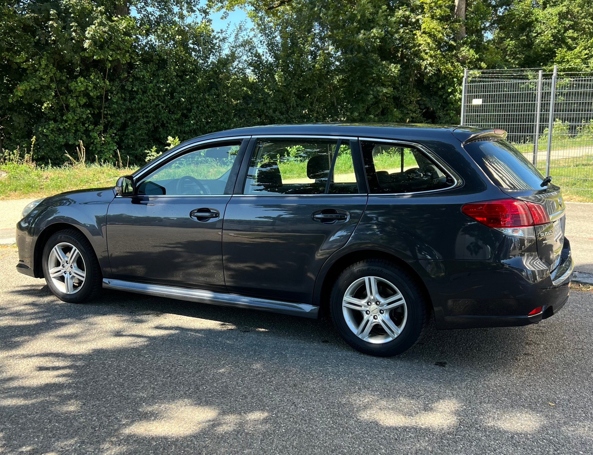 SUBARU Legacy 2.0i Limited AWD Lineartronic-image-2