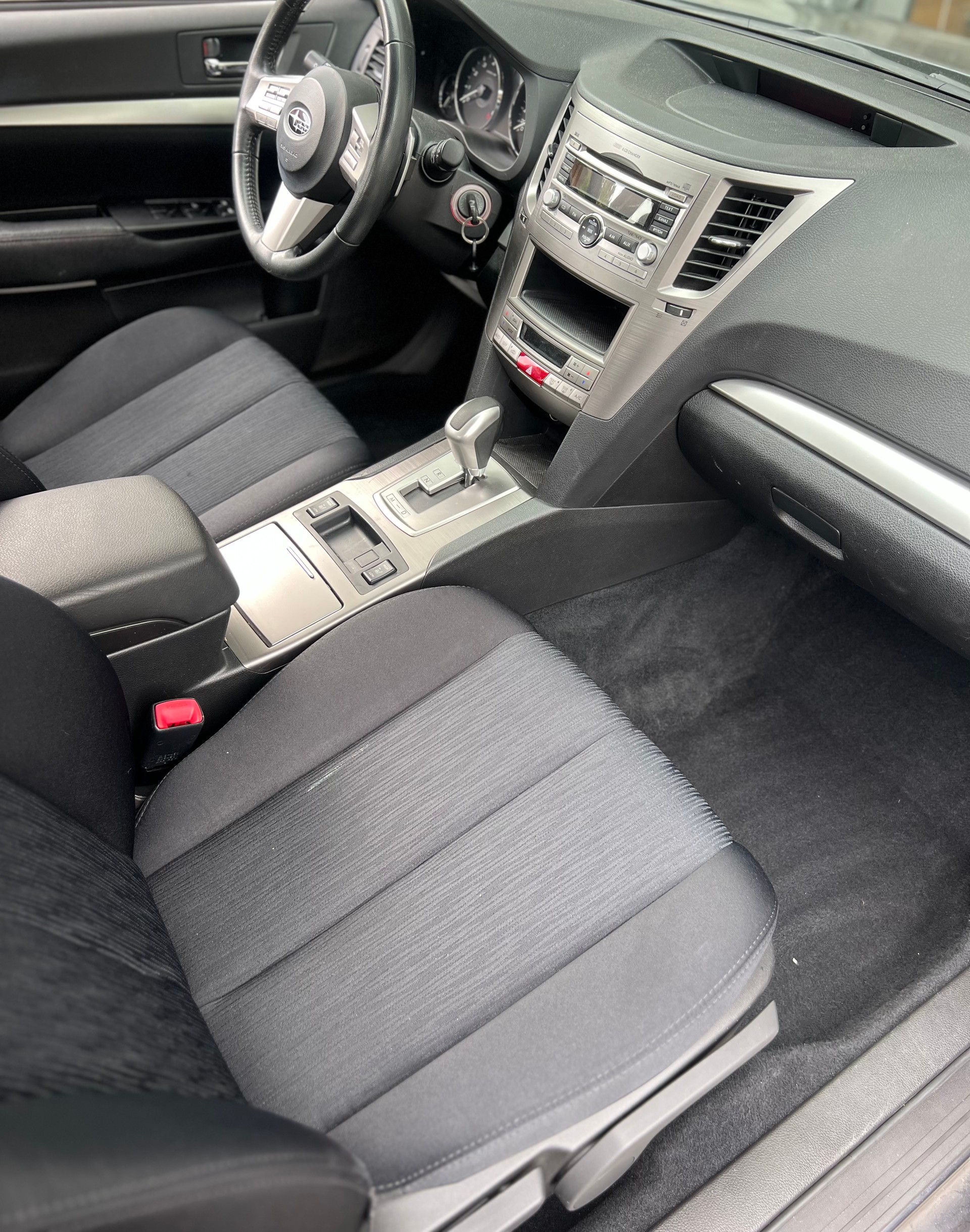 SUBARU Legacy 2.0i Limited AWD Lineartronic-image-12