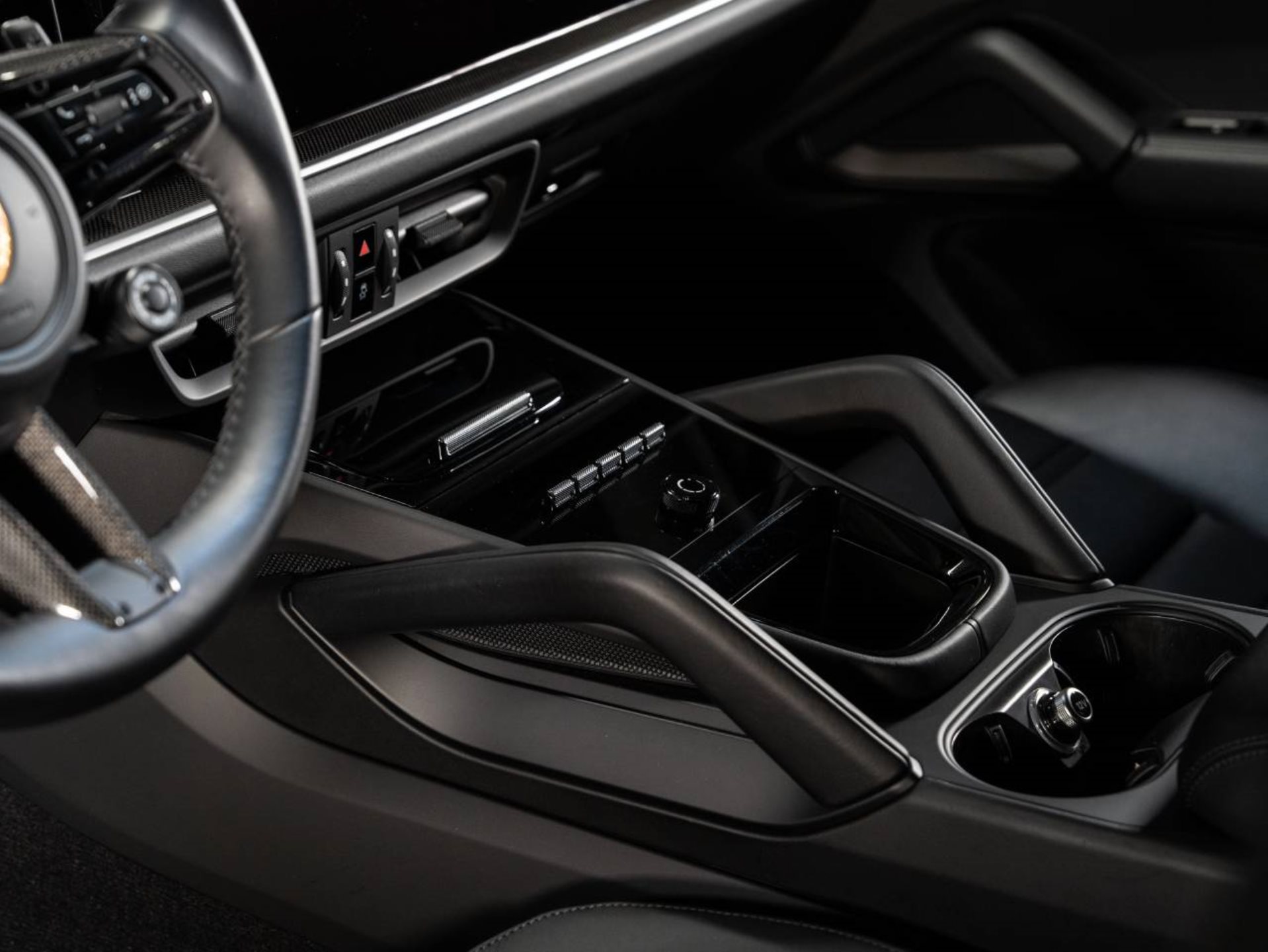 PORSCHE Cayenne E-Hybrid Coupé (MY24)-image-13