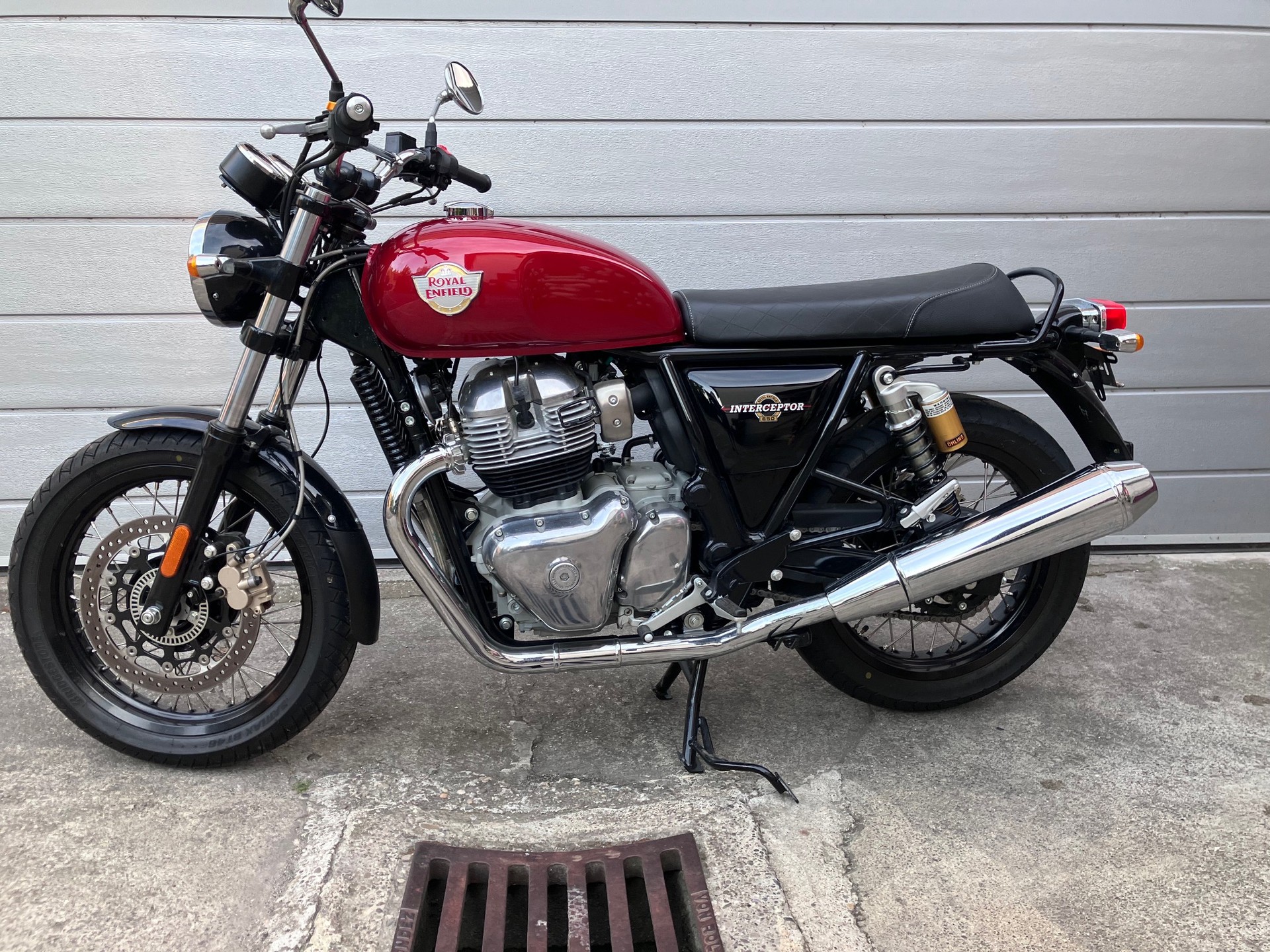 ROYAL ENFIELD Interceptor 650 Standard-image-1