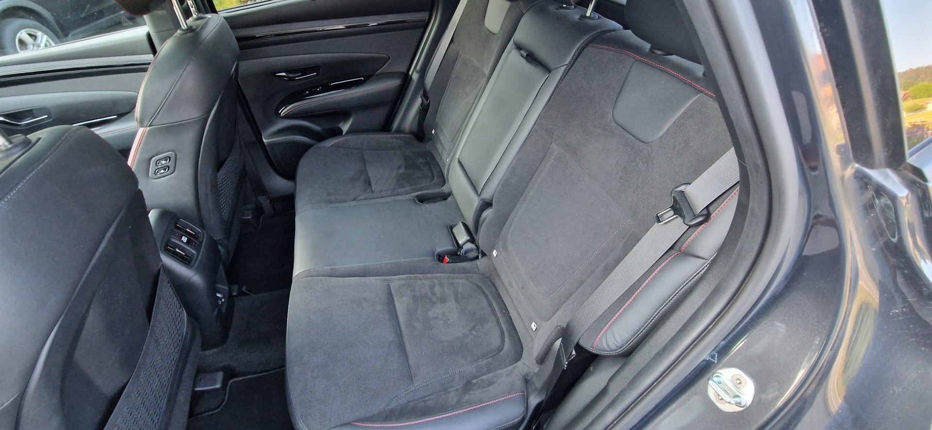 HYUNDAI Tucson 1.6 TGDI HEV N Line LUX pack 4WD-image-8