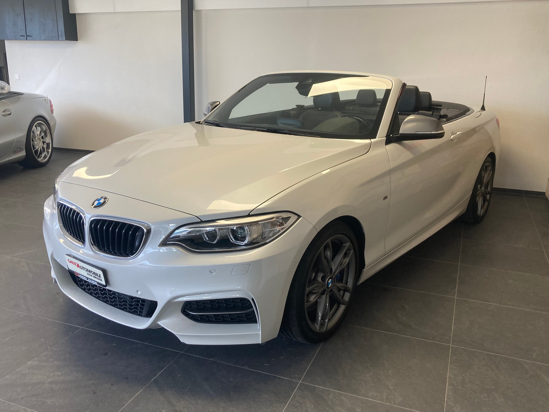 BMW M235i Steptronic-image-1