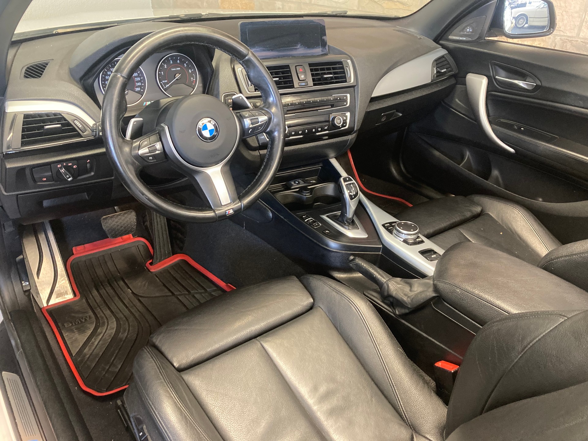 BMW M235i Steptronic-image-6
