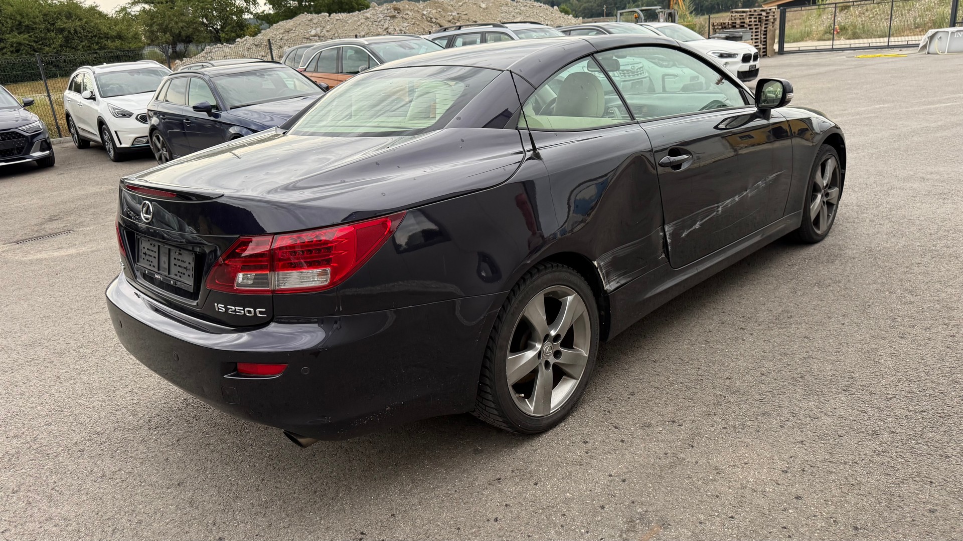 LEXUS IS 250C Executive Automatic-image-4