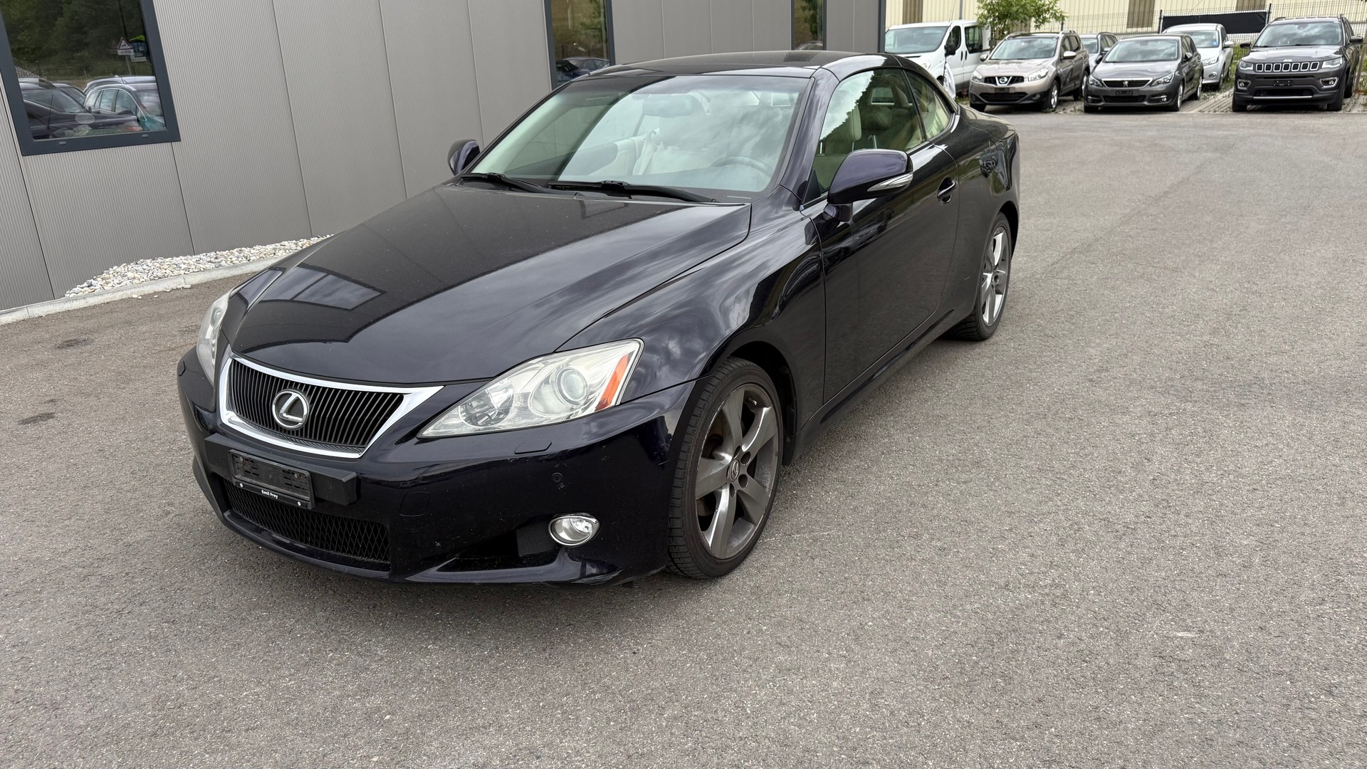 LEXUS IS 250C Executive Automatic-image-0