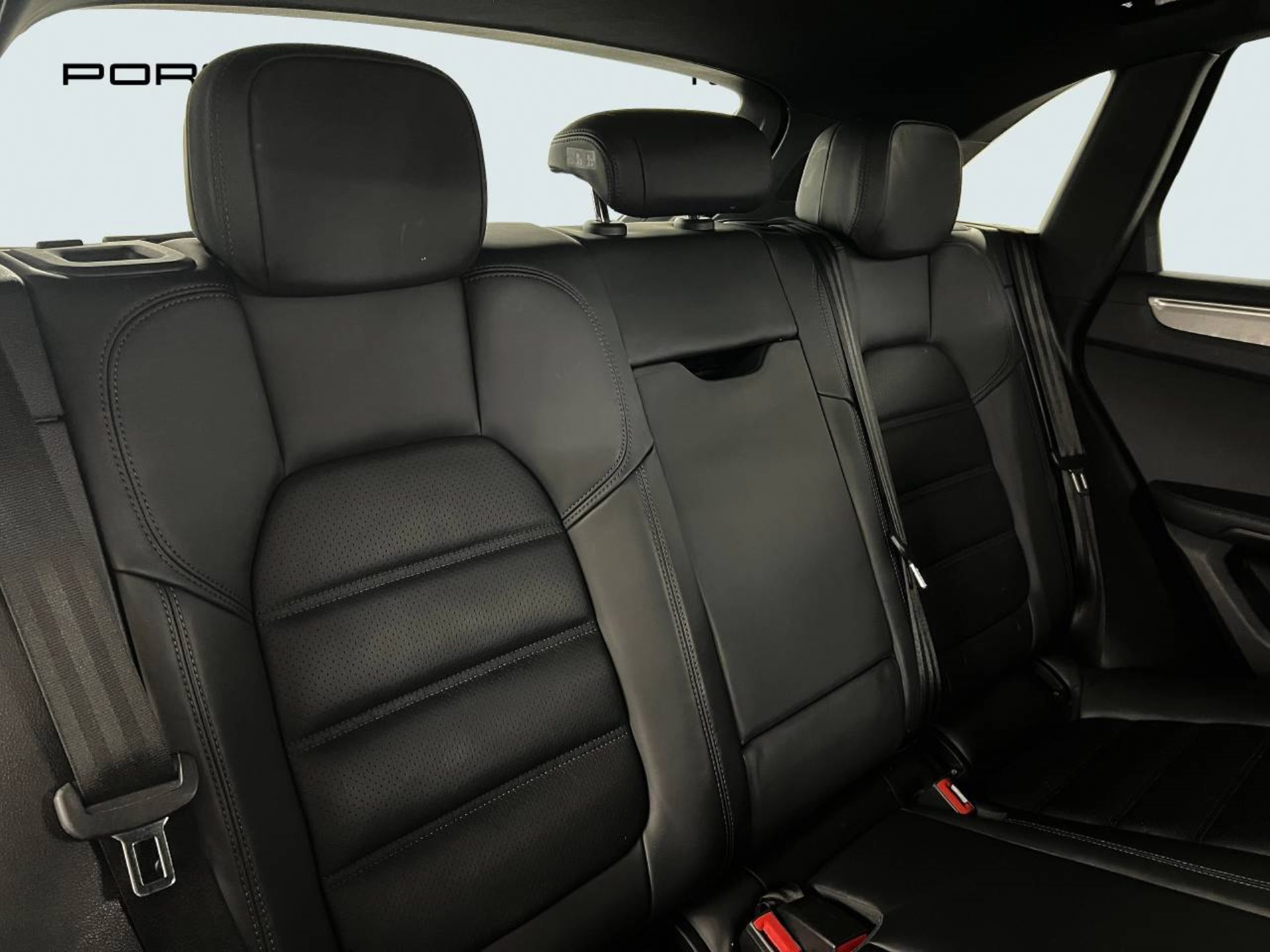 PORSCHE Macan S-image-22