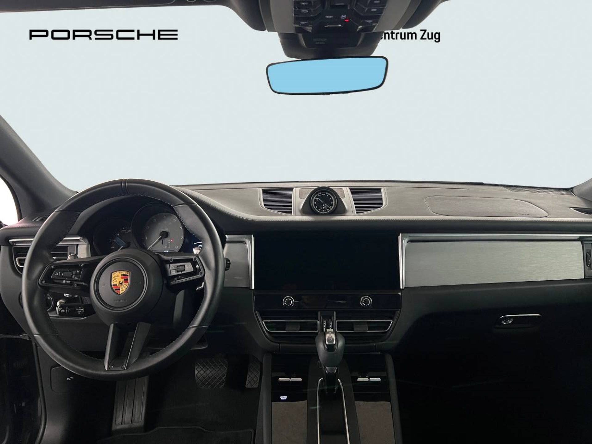 PORSCHE Macan S-image-17
