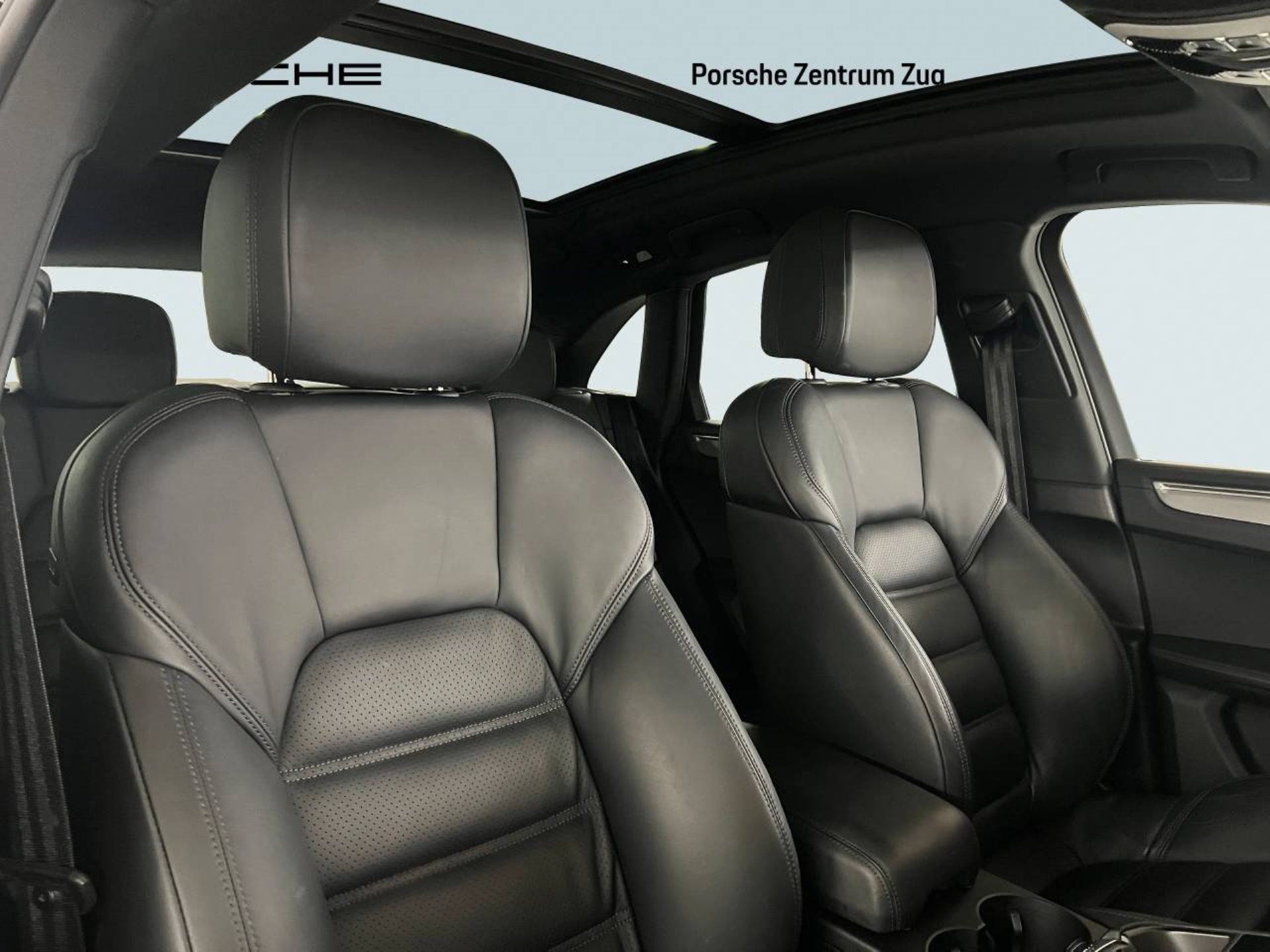 PORSCHE Macan S-image-19