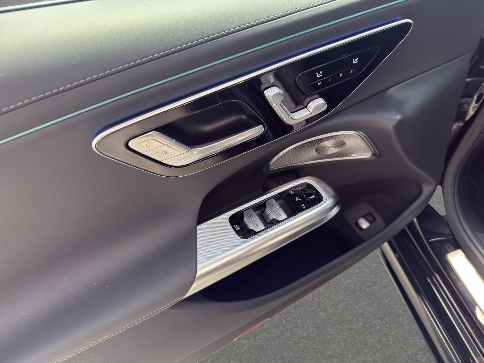 MERCEDES-BENZ E 450 d 4Matic 9G-Tronic-image-12