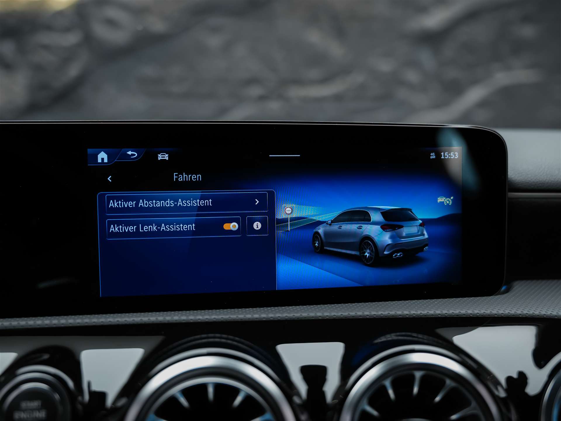 MERCEDES-BENZ A35 AMG 4Matic 8G-DCT *Facelift*Panorama*Schalensitze*360° Kamera*-image-37