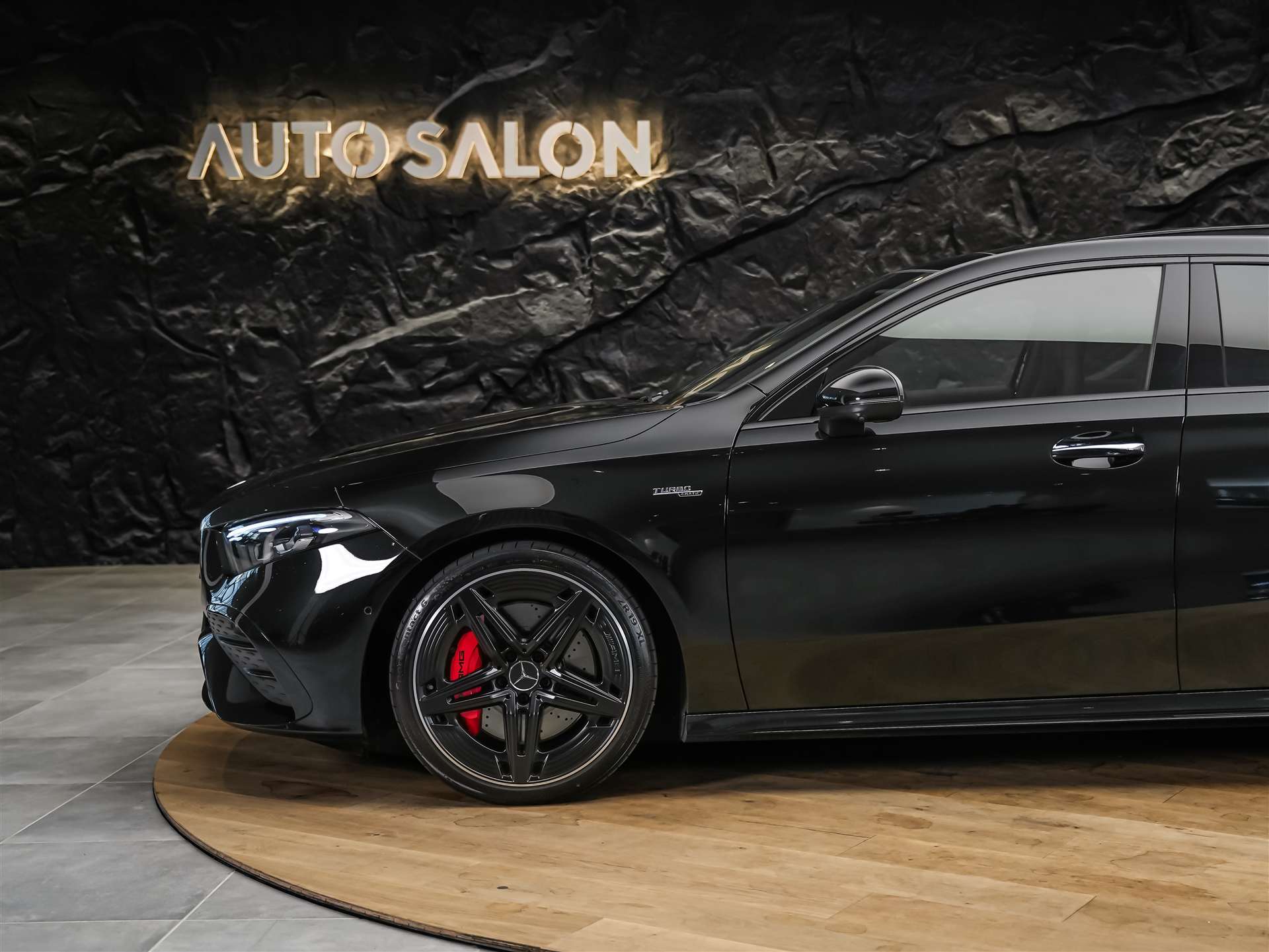 MERCEDES-BENZ A35 AMG 4Matic 8G-DCT *Facelift*Panorama*Schalensitze*360° Kamera*-image-16