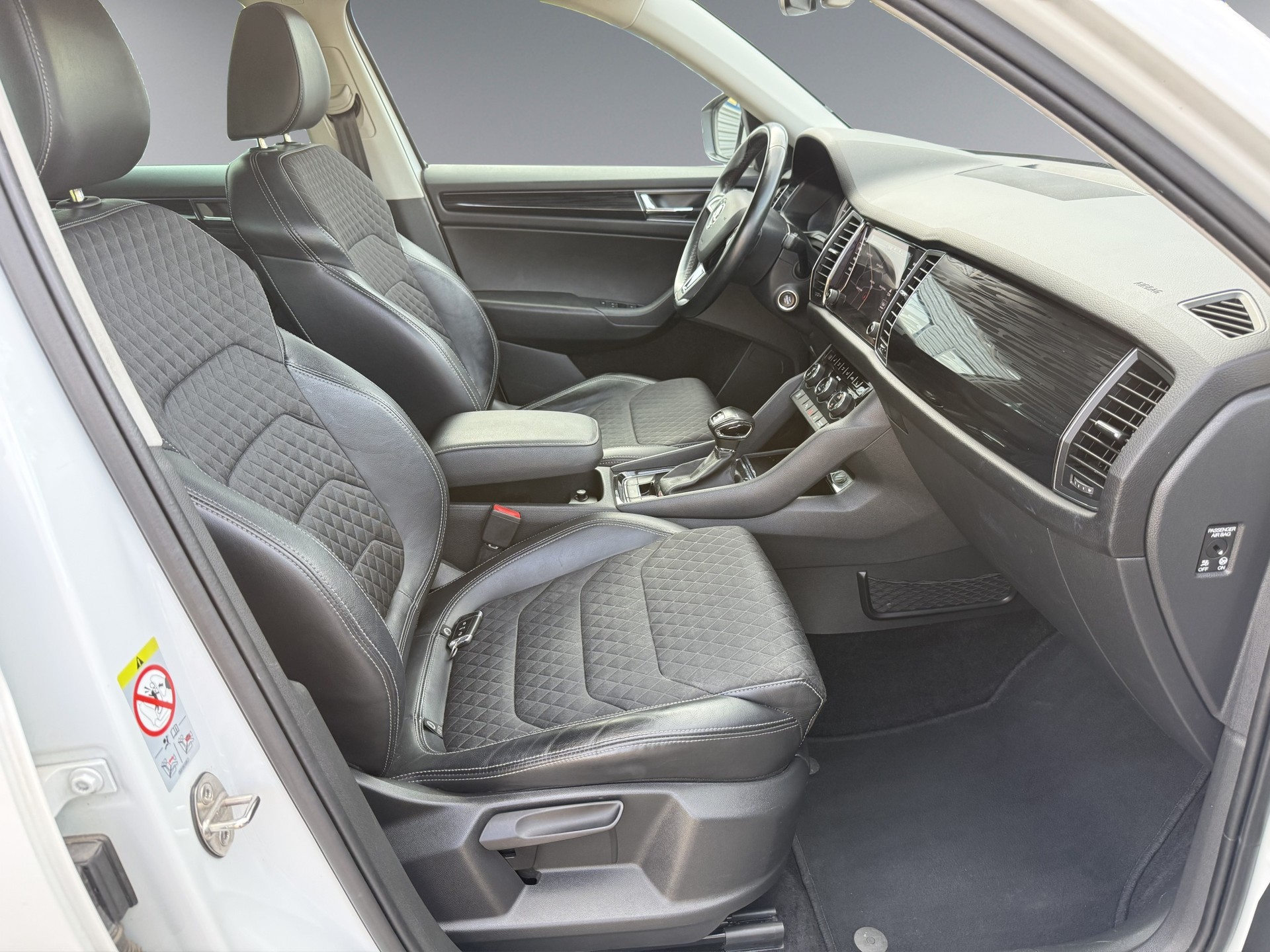 SKODA Kodiaq 2.0 TDI CR Style 4x4 DSG-image-9