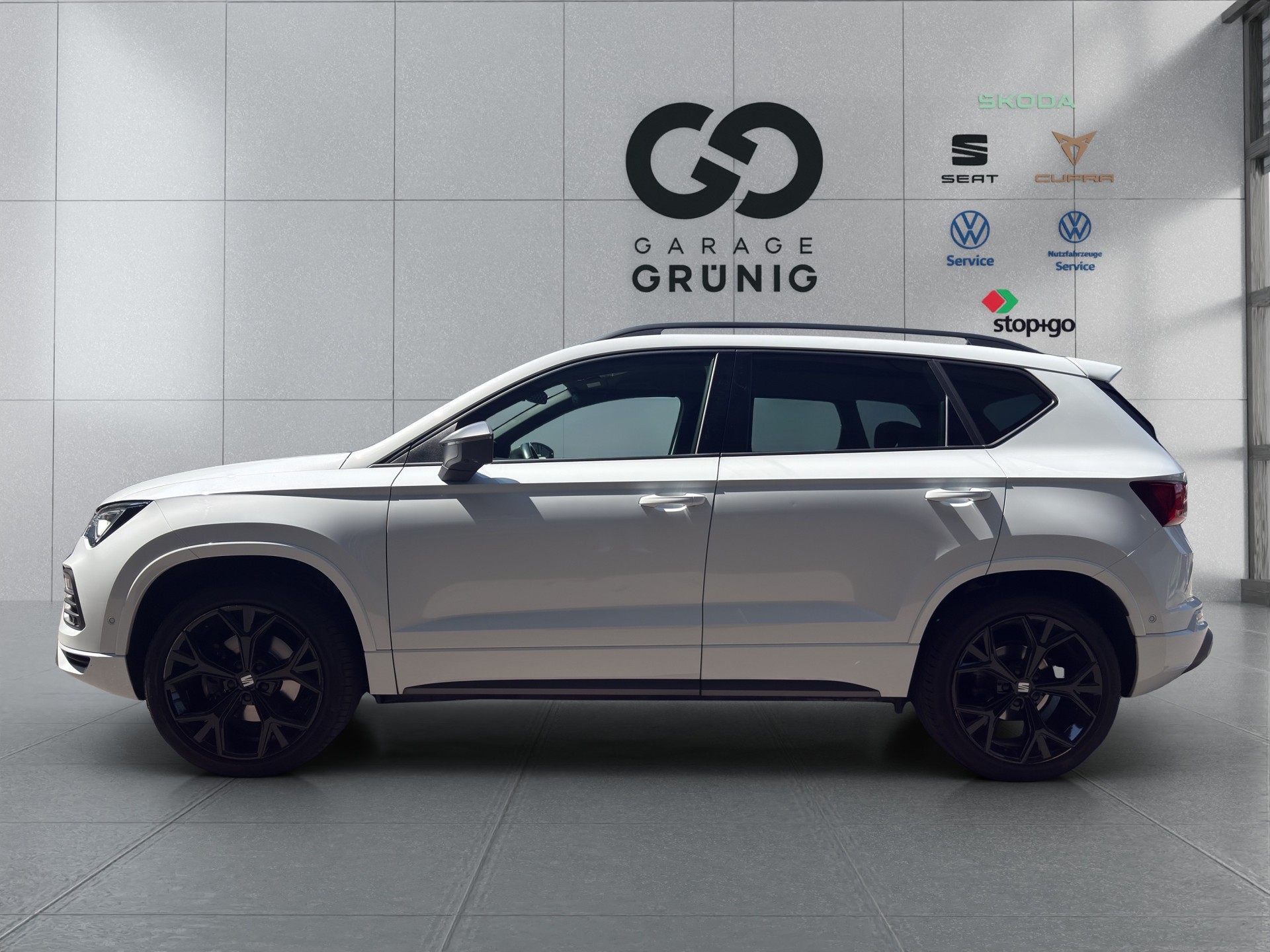 SEAT Ateca 2.0 TSI Hola FR 4Drive DSG-image-2