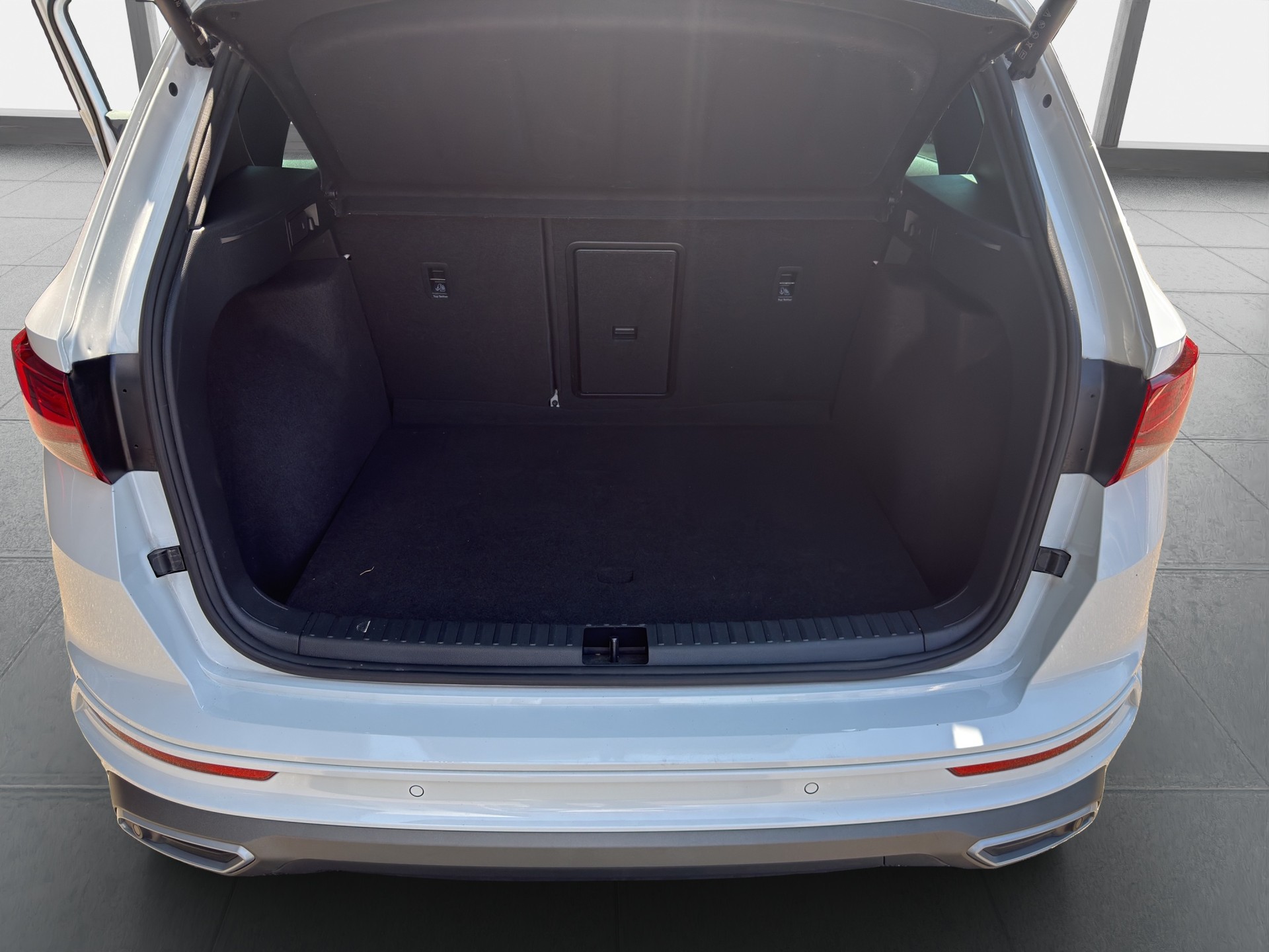 SEAT Ateca 2.0 TSI Hola FR 4Drive DSG-image-12