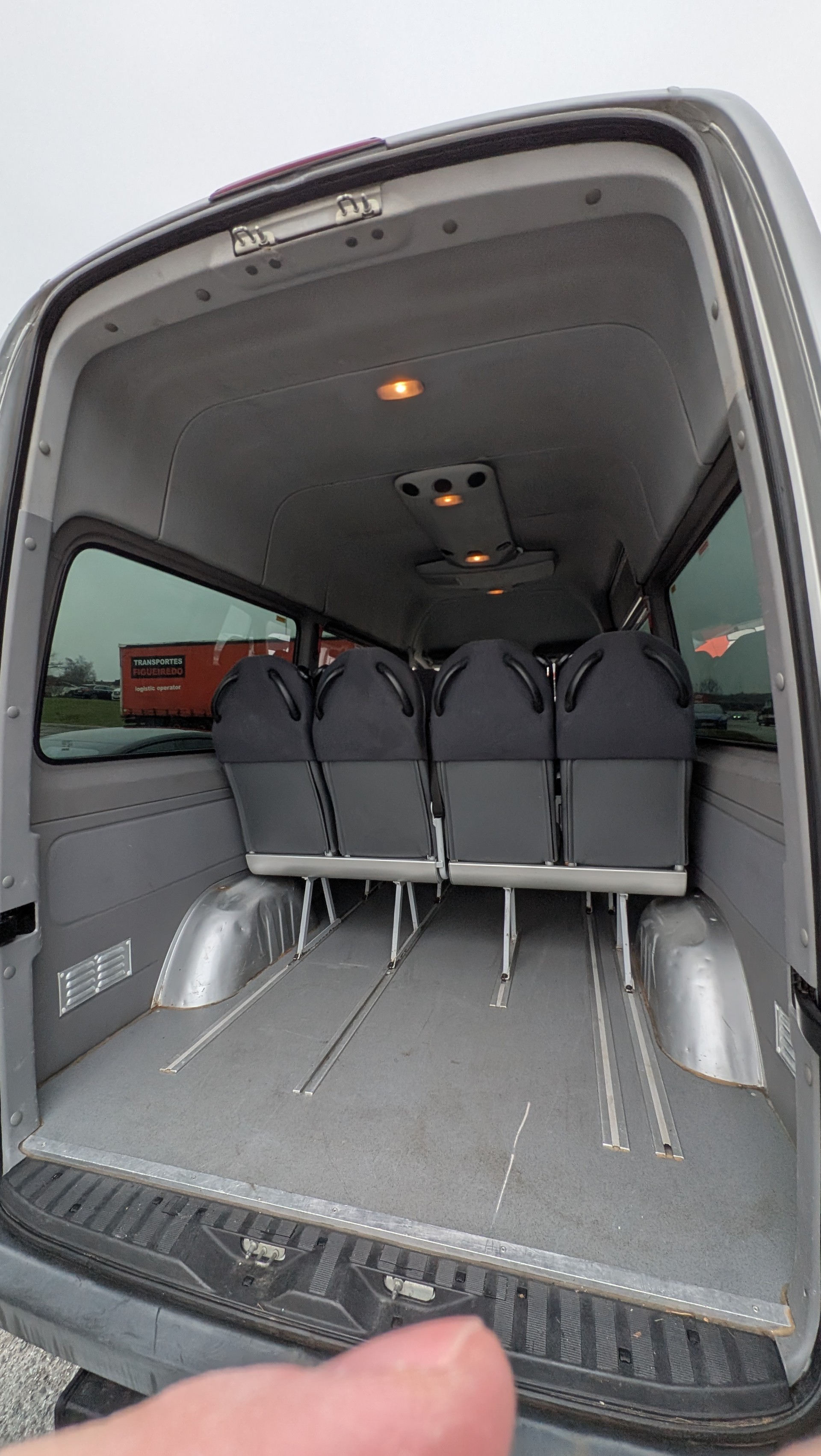 VW 35 Walds MINIBUS 12P-image-7