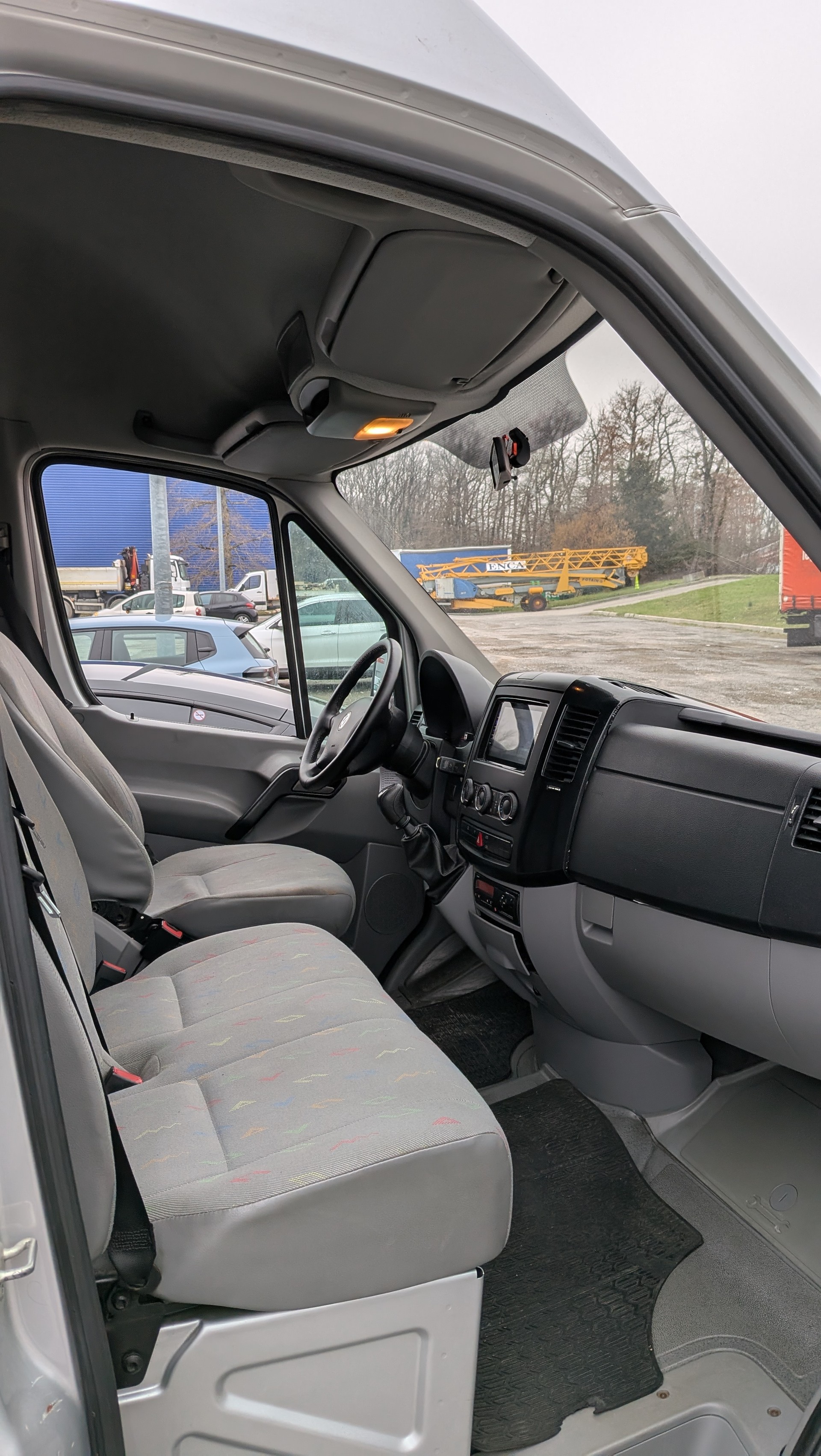 VW 35 Walds MINIBUS 12P-image-11