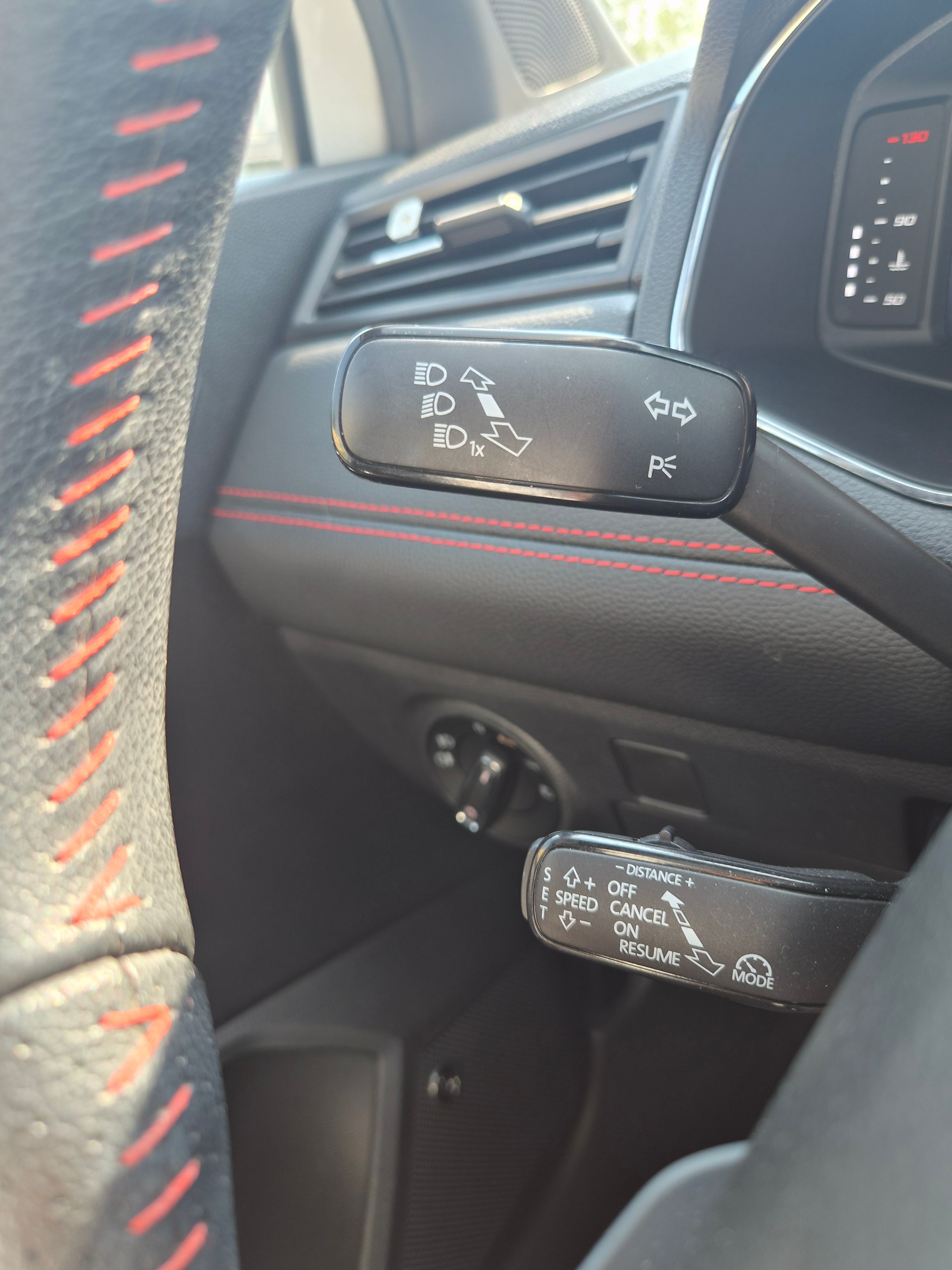 SEAT Ibiza 1.0 EcoTSI DSG Swiss FR-image-12