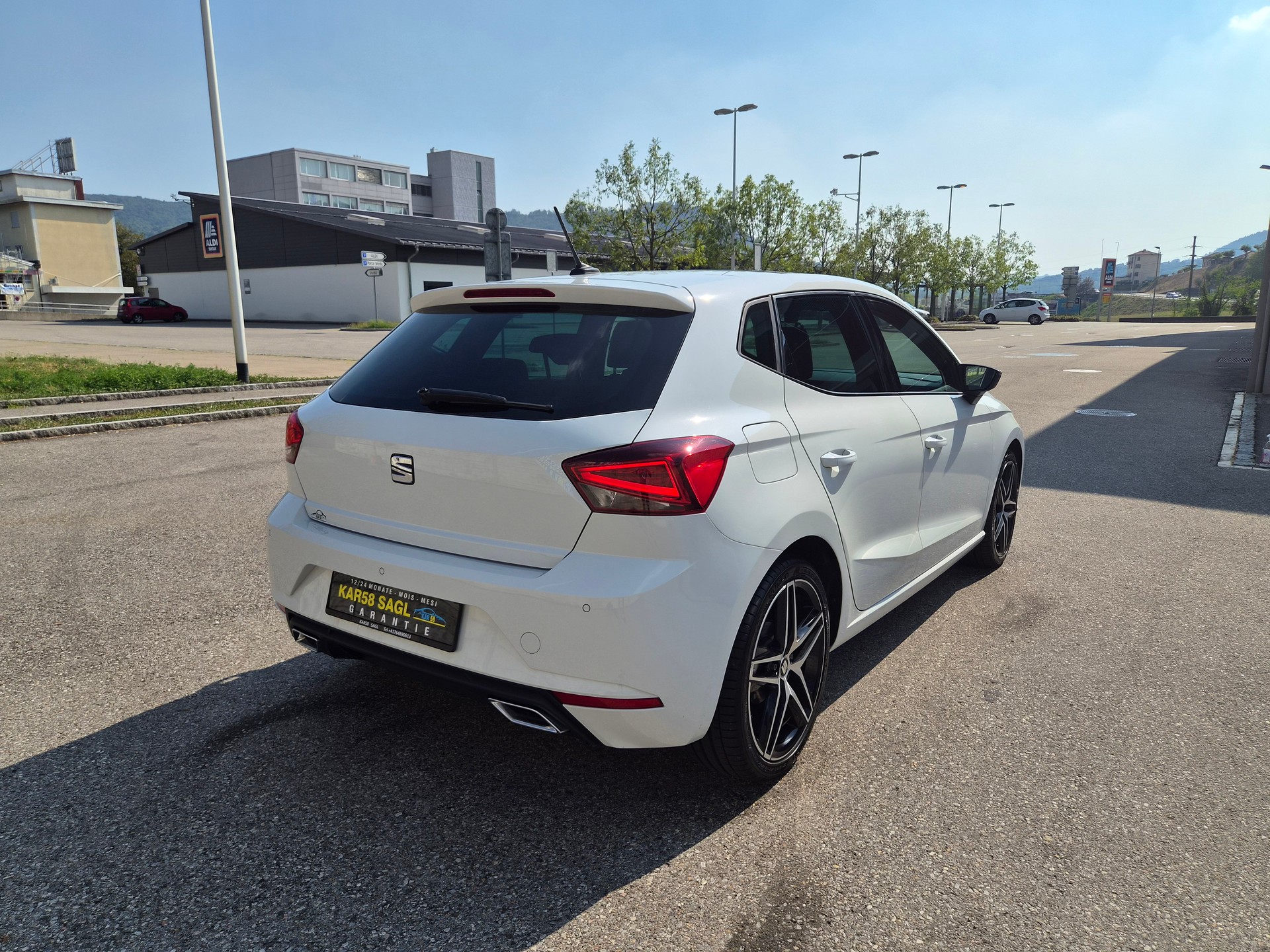 SEAT Ibiza 1.0 EcoTSI DSG Swiss FR-image-2