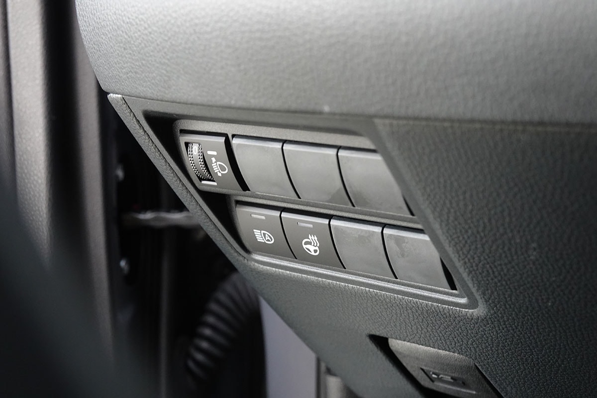 TOYOTA Yaris 1.5 GR Sport e-CVT Panoramaglasdach, JBL, Head-Up Display-image-20