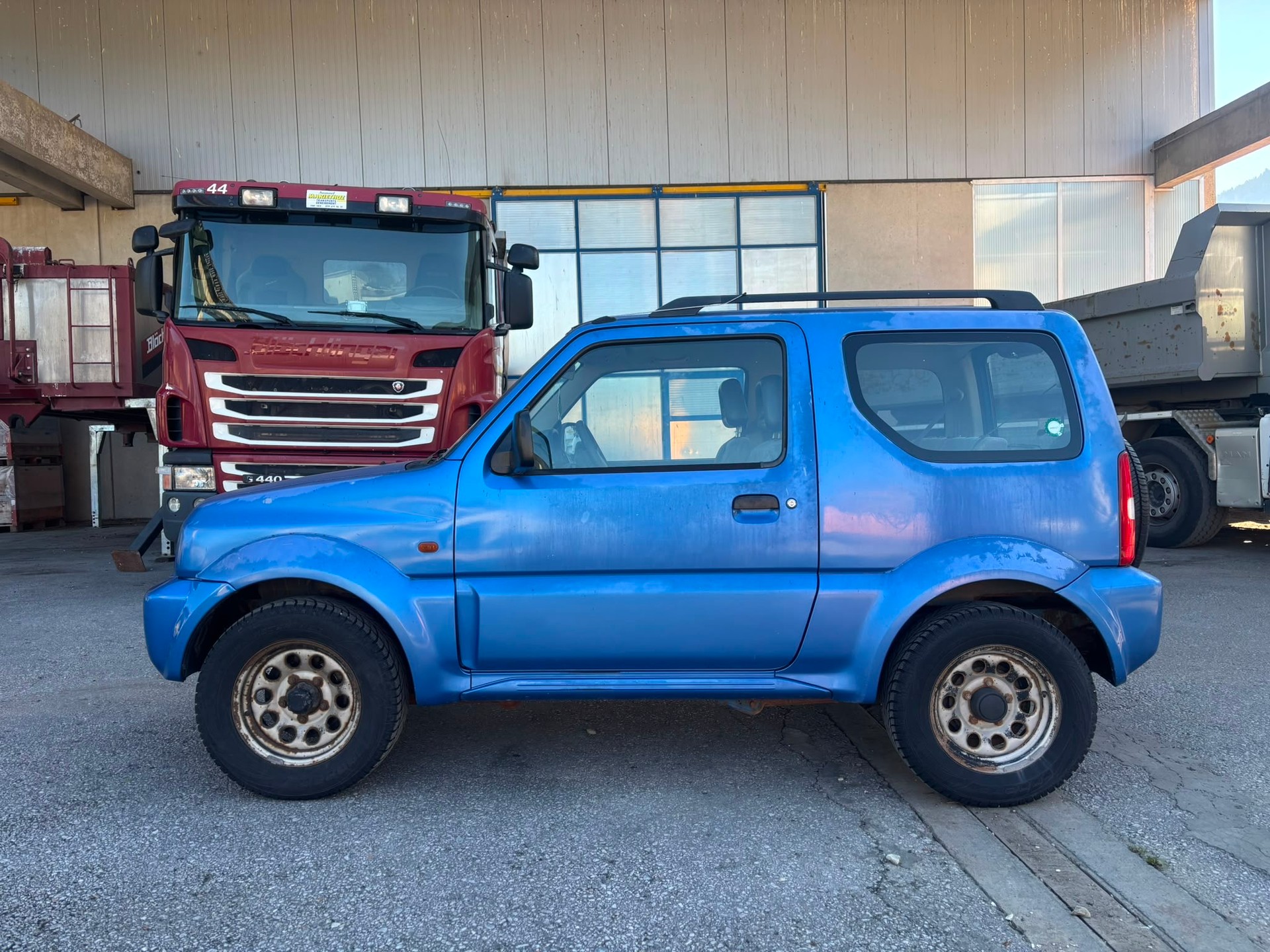 SUZUKI Jimny 1.3 16V JLX-image-3