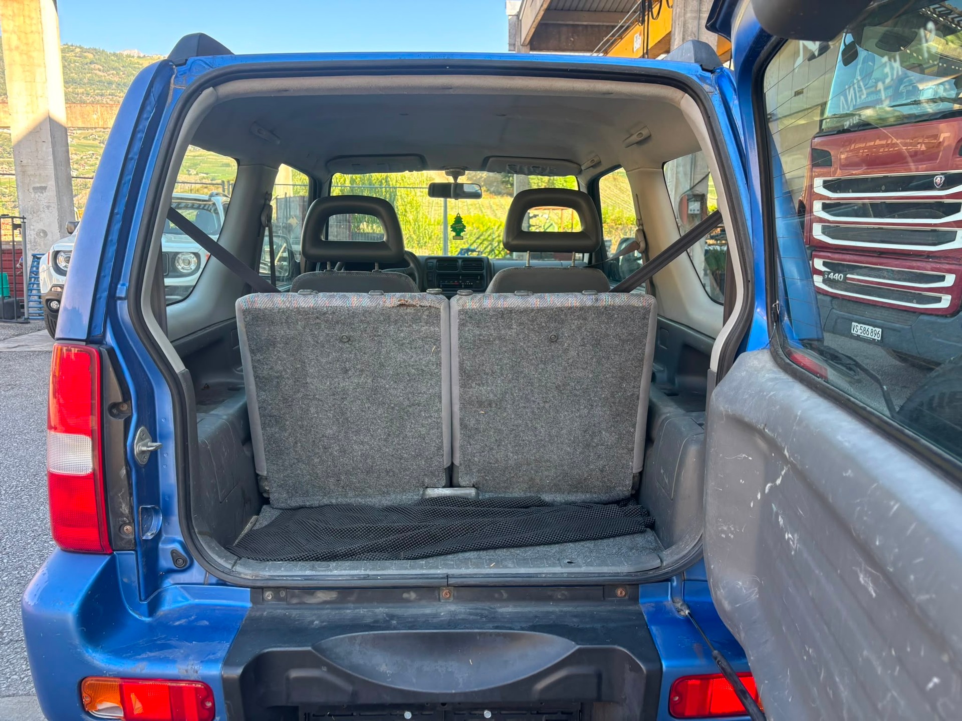 SUZUKI Jimny 1.3 16V JLX-image-4