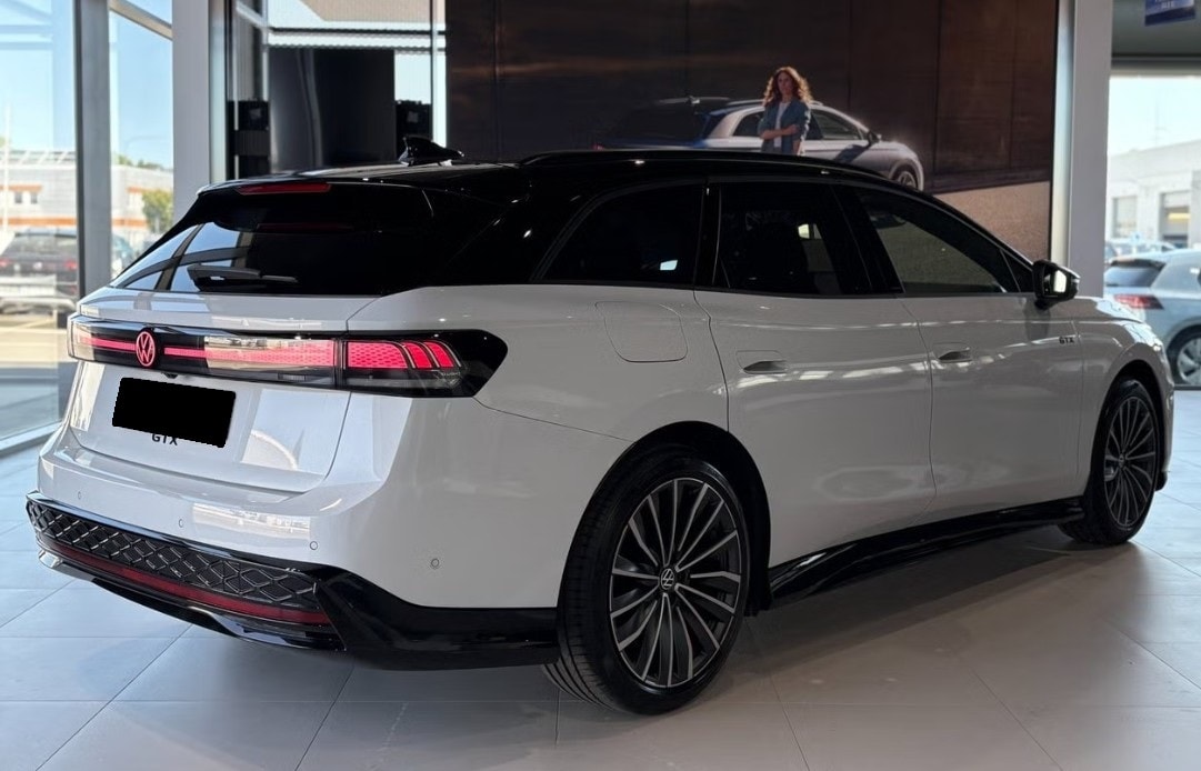 VW ID.7 Tourer GTX 86 kWh GTX 4 Motion-image-4