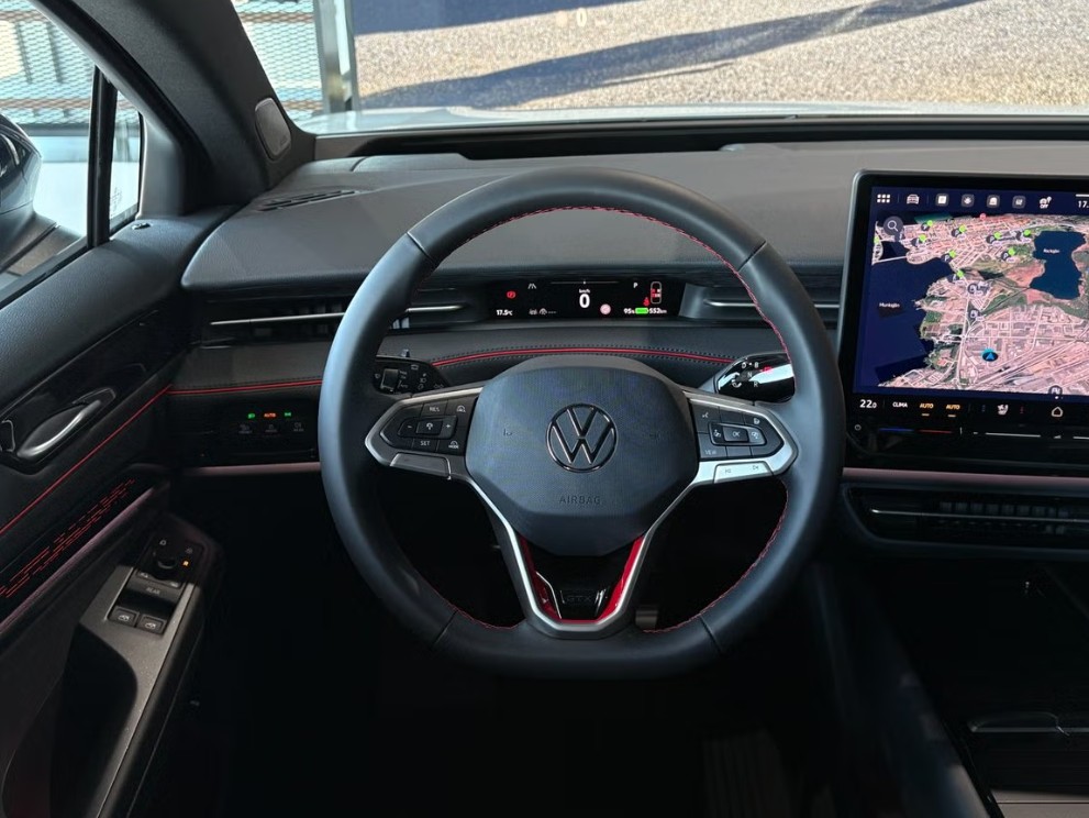VW ID.7 Tourer GTX 86 kWh GTX 4 Motion-image-13