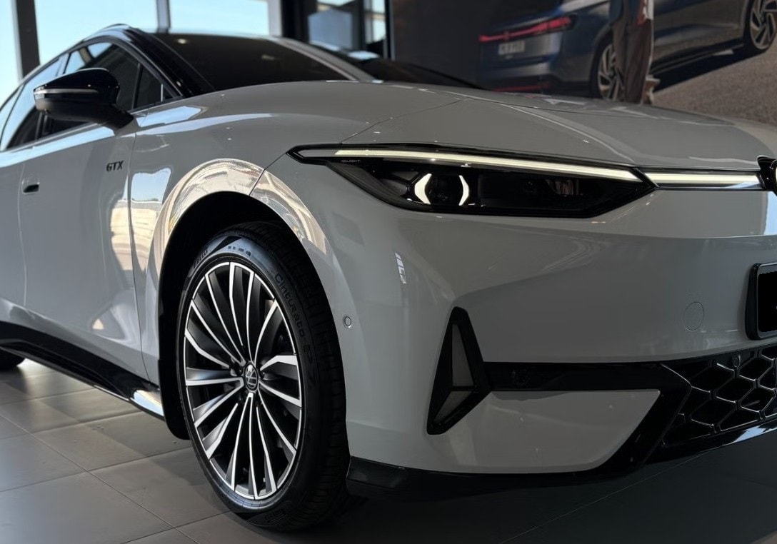 VW ID.7 Tourer GTX 86 kWh GTX 4 Motion-image-8