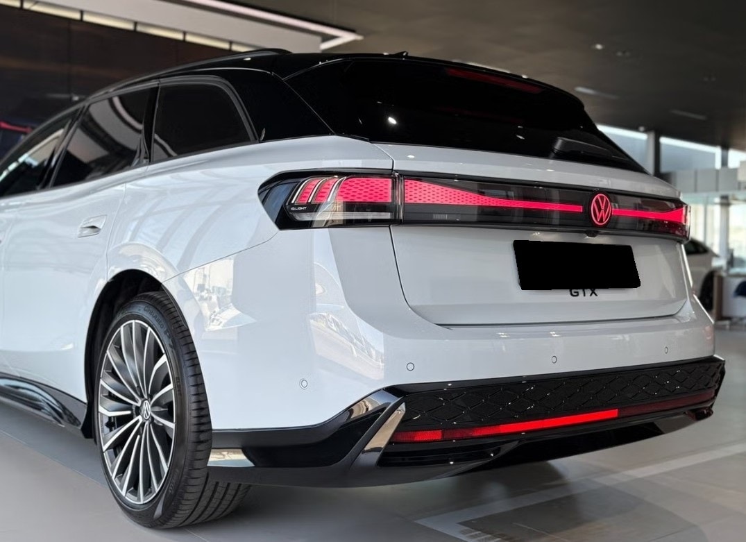 VW ID.7 Tourer GTX 86 kWh GTX 4 Motion-image-6
